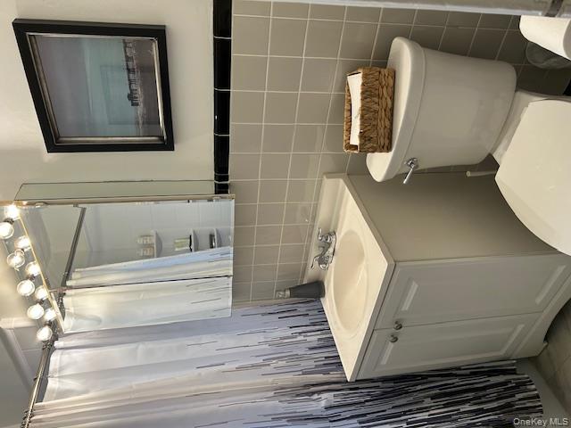 #8 photo, 450 Pelham Road, New Rochelle , NY 10805