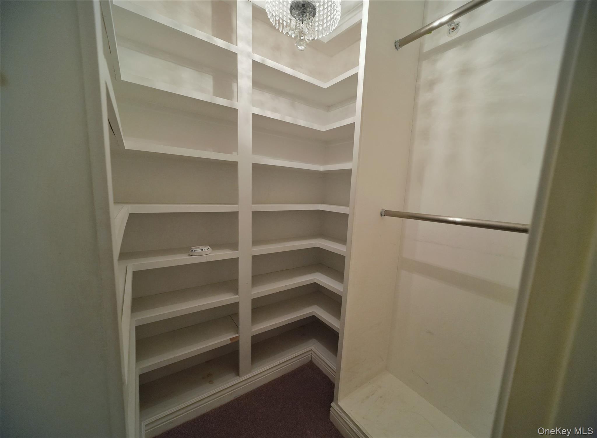 #19 photo, 102 Cove Court, Бронкс ‖ Bronx , NY 10473