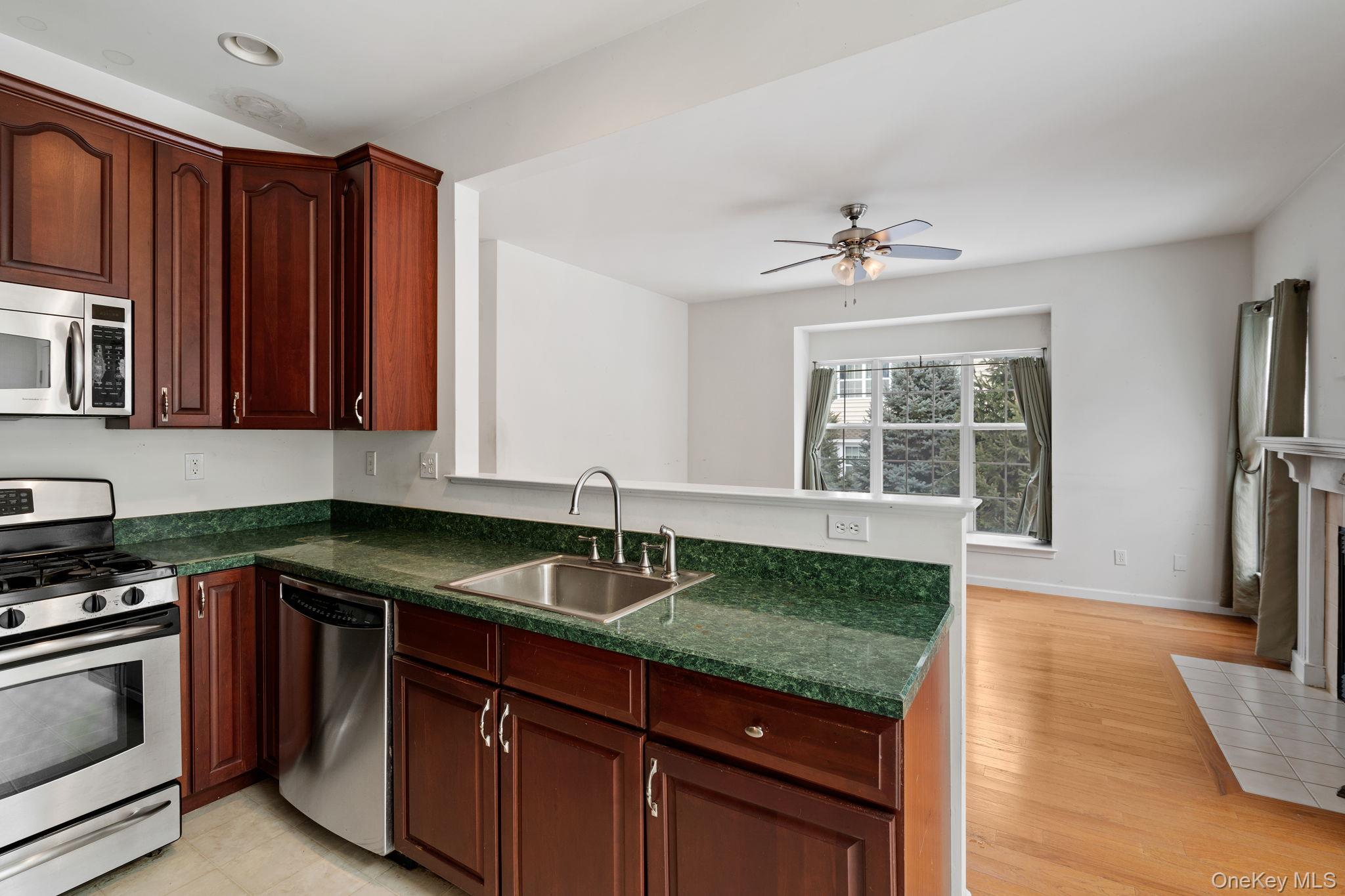 #16 photo, 947 Huntington Drive, Fishkill , NY 12524