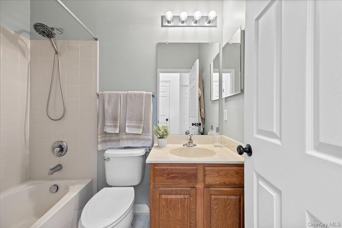 #20 photo, 917 Balsam Drive, New Windsor , NY 12553