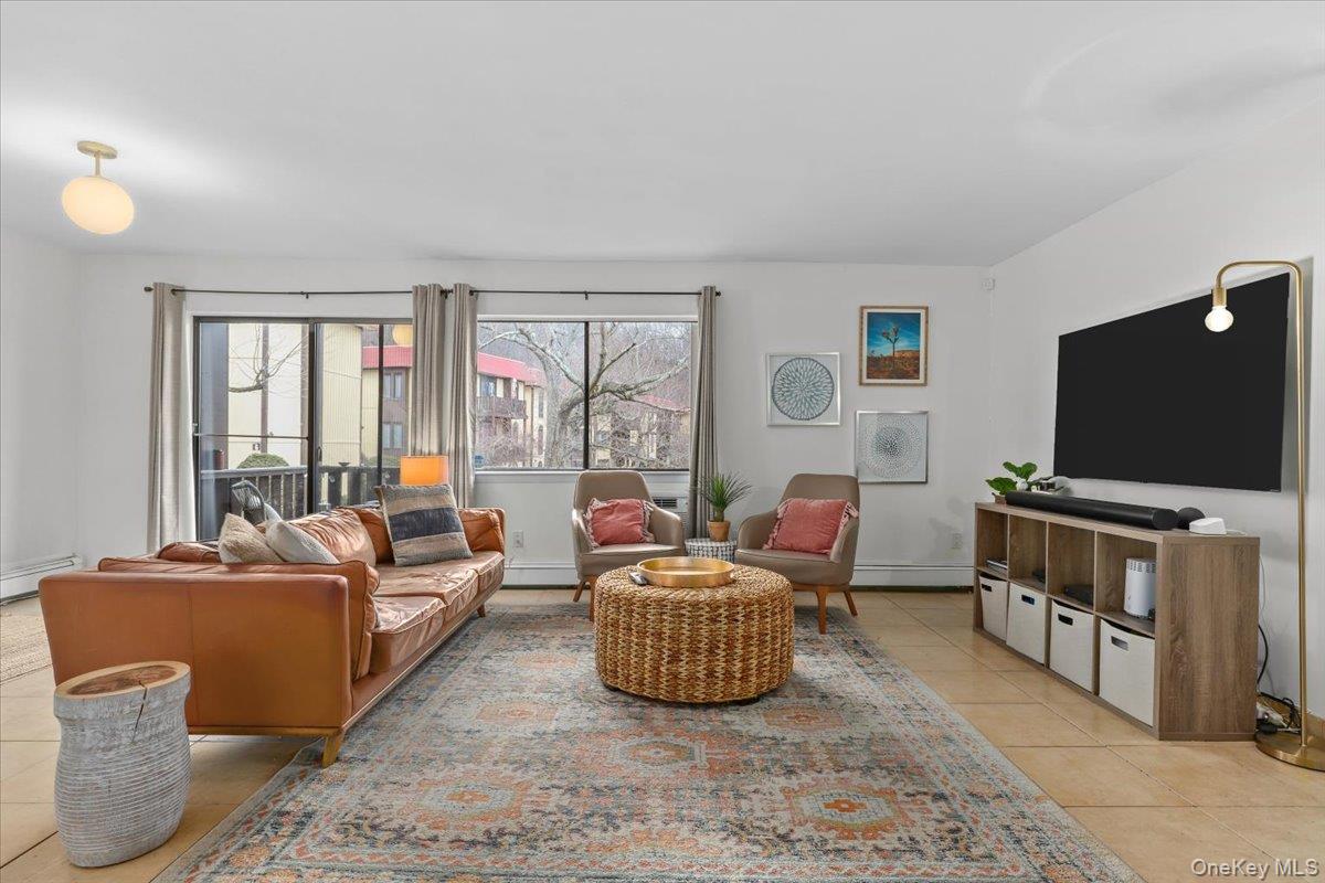 #2 photo, 7 Granada Crescent, White Plains , NY 10603