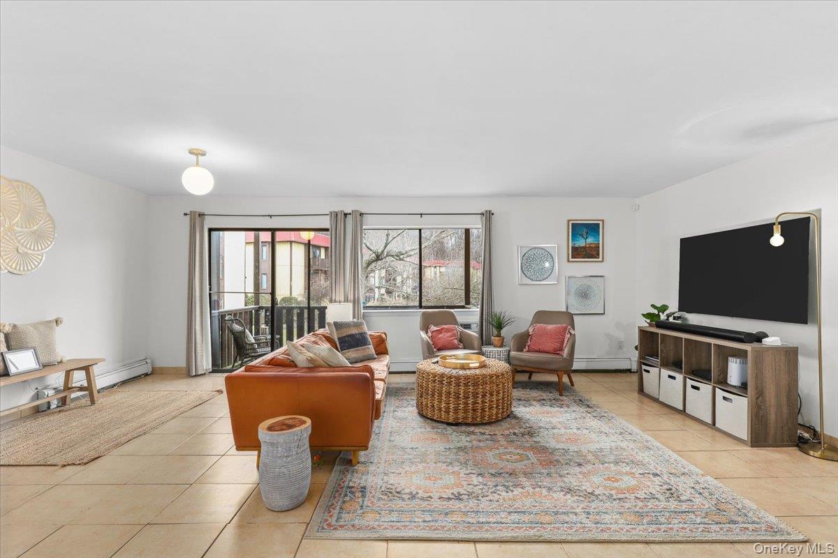 #3 photo, 7 Granada Crescent, White Plains , NY 10603