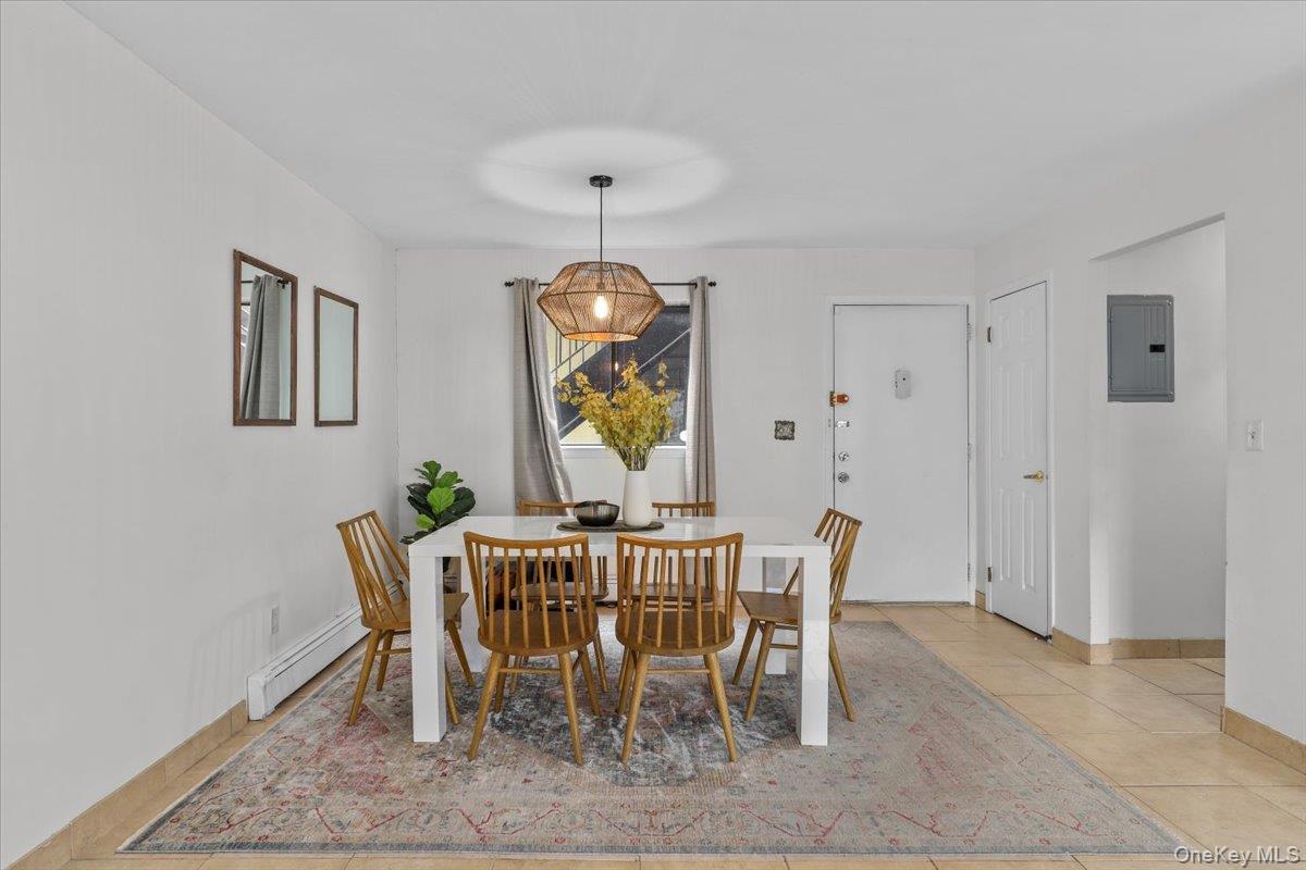 #8 photo, 7 Granada Crescent, White Plains , NY 10603