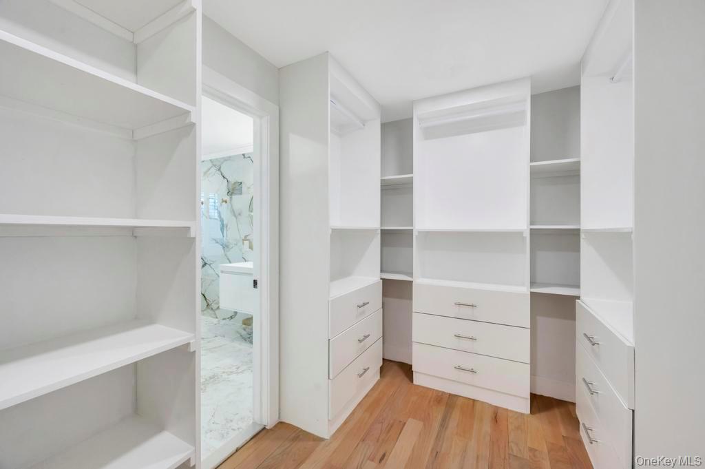 #20 photo, 185 9th Street, Hicksville , NY 11801