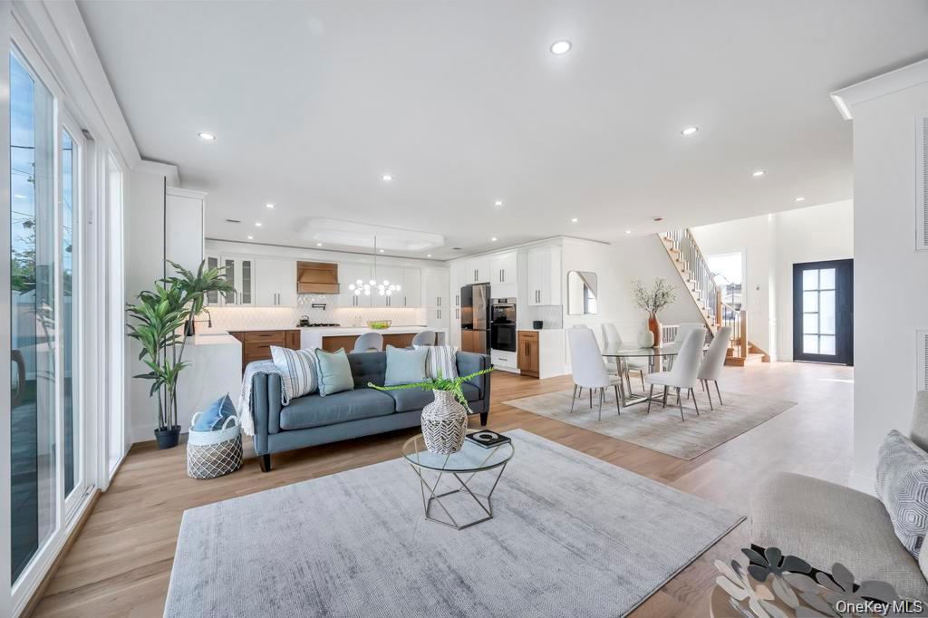 #16 photo, 8 Table Lane, Нассау ‖ Hicksville , NY 11801