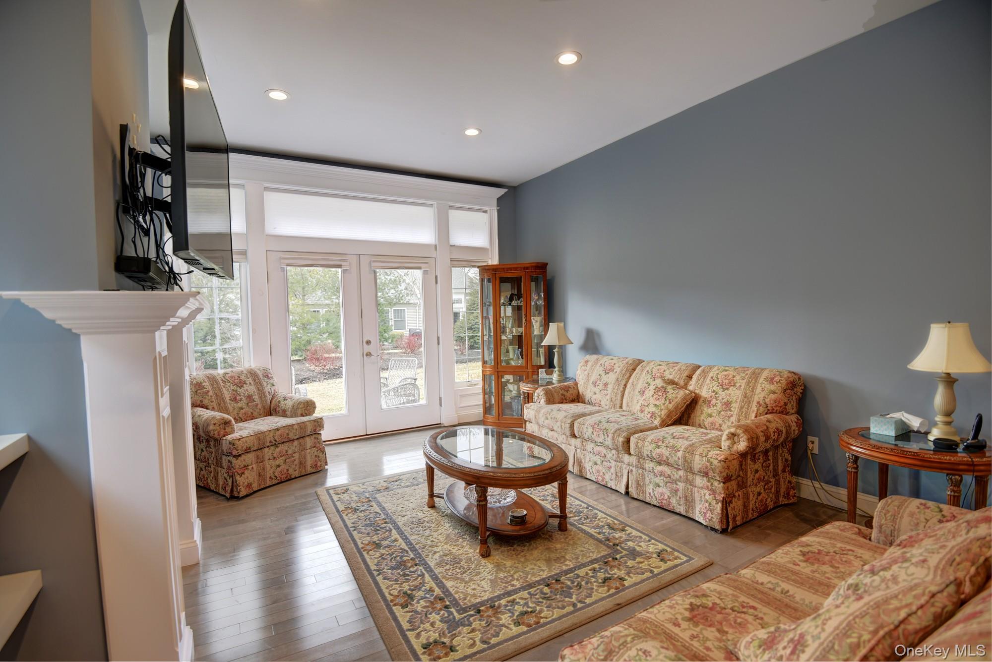 #13 photo, 2 Spruce Place, Bohemia , NY 11716