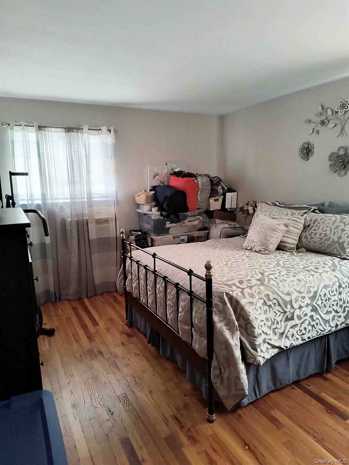 #3 photo, 32 Gaffney Street, Glen Cove , NY 11542