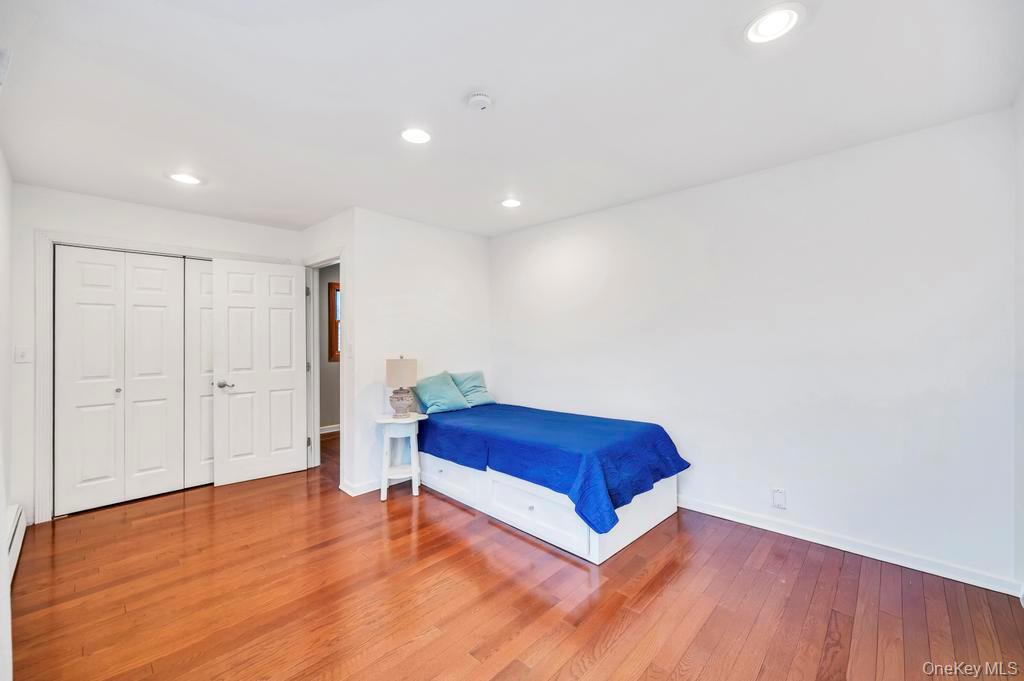 #20 photo, 3597 Martha Boulevard, Bethpage , NY 11714