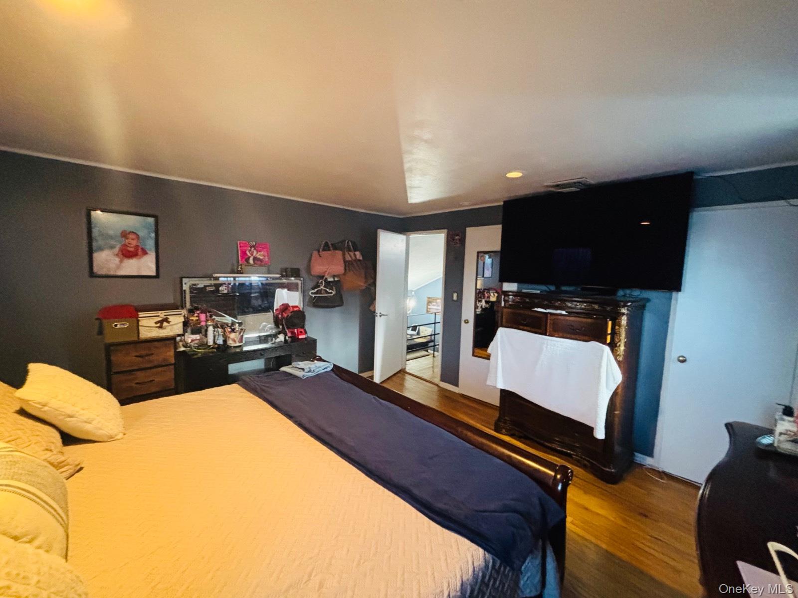 #16 photo, 27 Henry Drive, Glen Cove , NY 11542