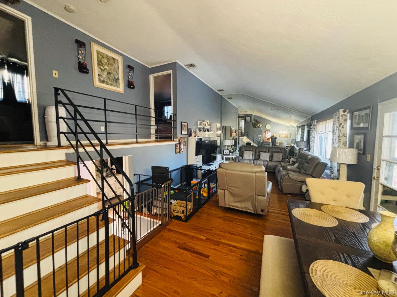 #8 photo, 27 Henry Drive, Glen Cove , NY 11542