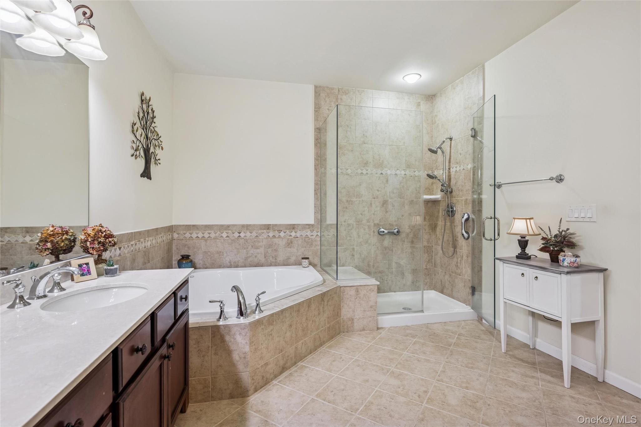 #20 photo, 6 Ovation Place, सफ़ोक काउंटी Eastport , NY 11941