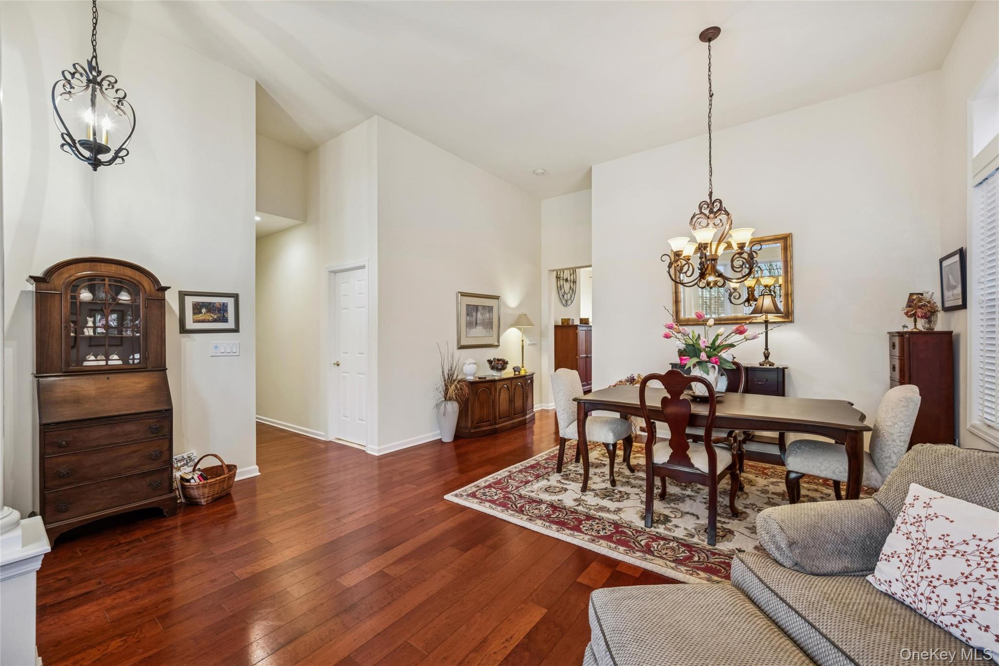 #5 photo, 6 Ovation Place, सफ़ोक काउंटी Eastport , NY 11941