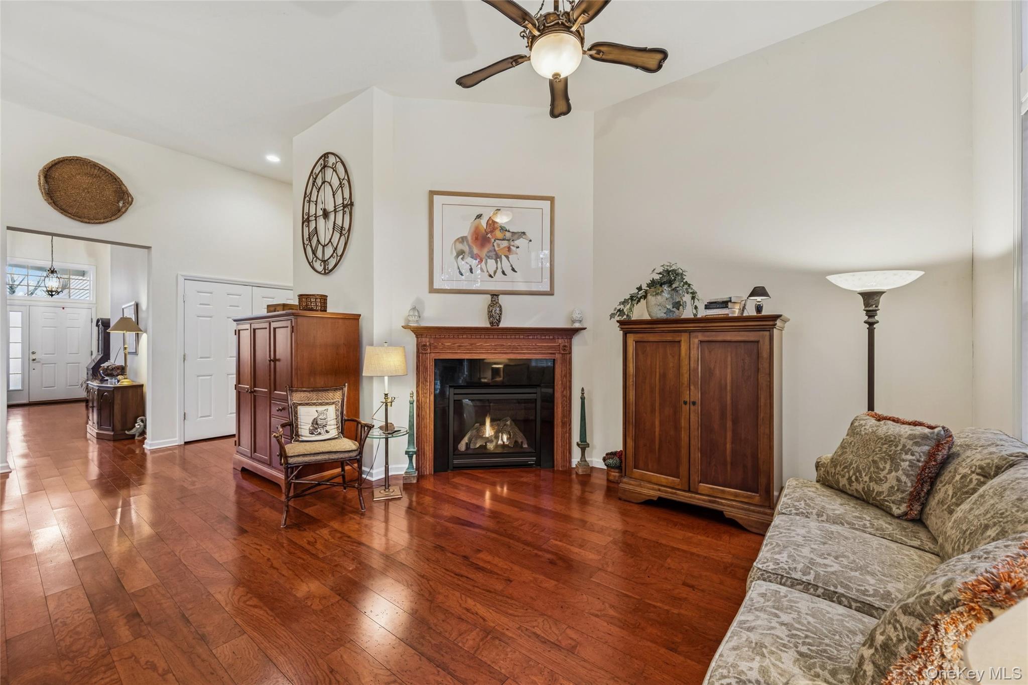 #7 photo, 6 Ovation Place, सफ़ोक काउंटी Eastport , NY 11941