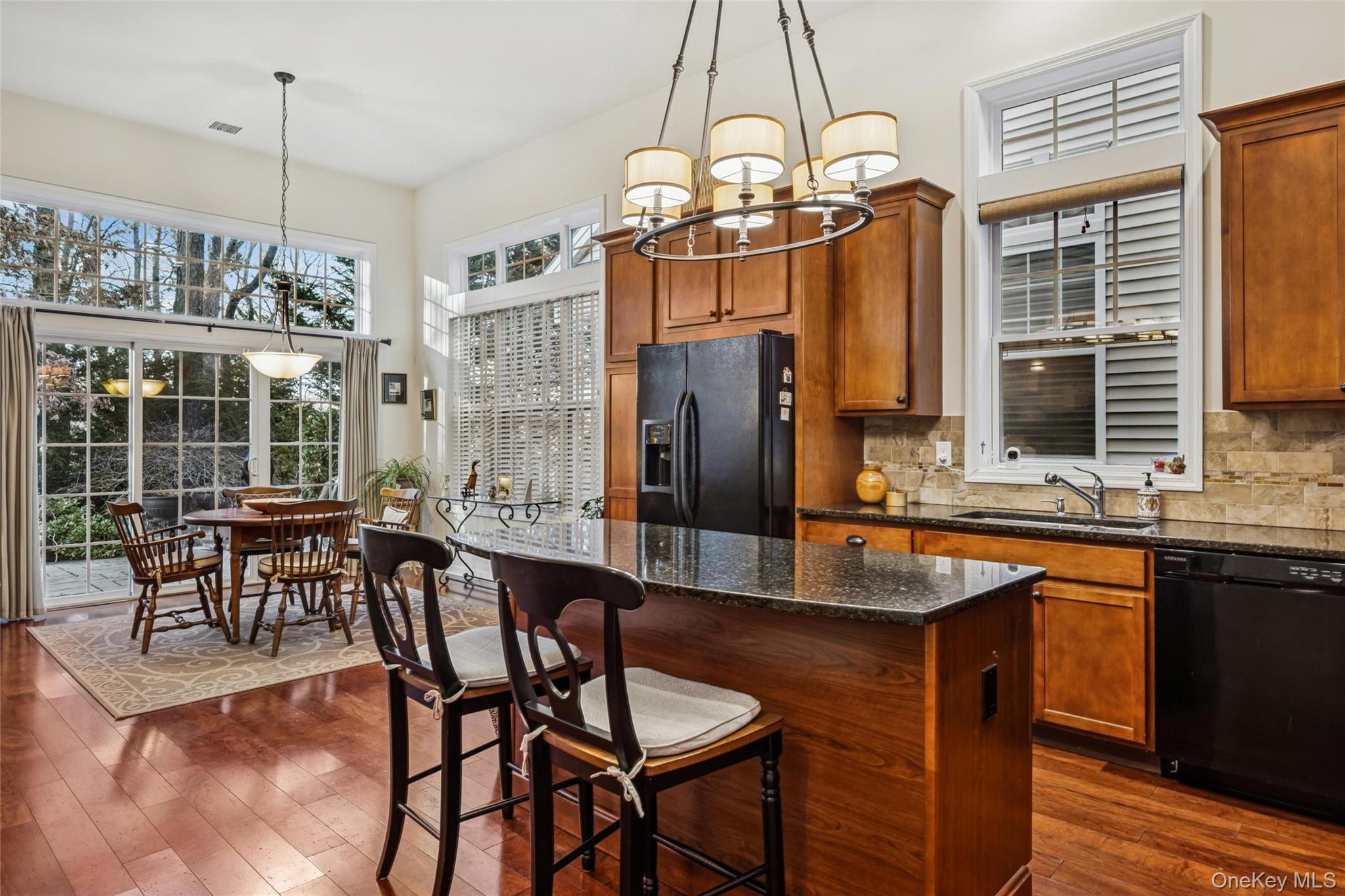 #9 photo, 6 Ovation Place, सफ़ोक काउंटी Eastport , NY 11941