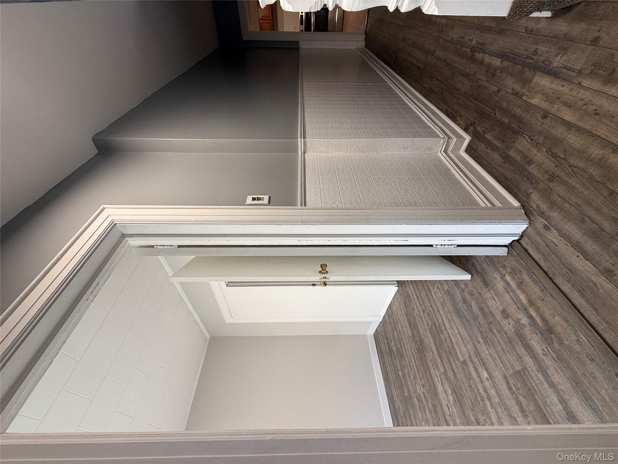 #2 photo, 4313 25th Avenue, अस्टोरिया Astoria , NY 11103