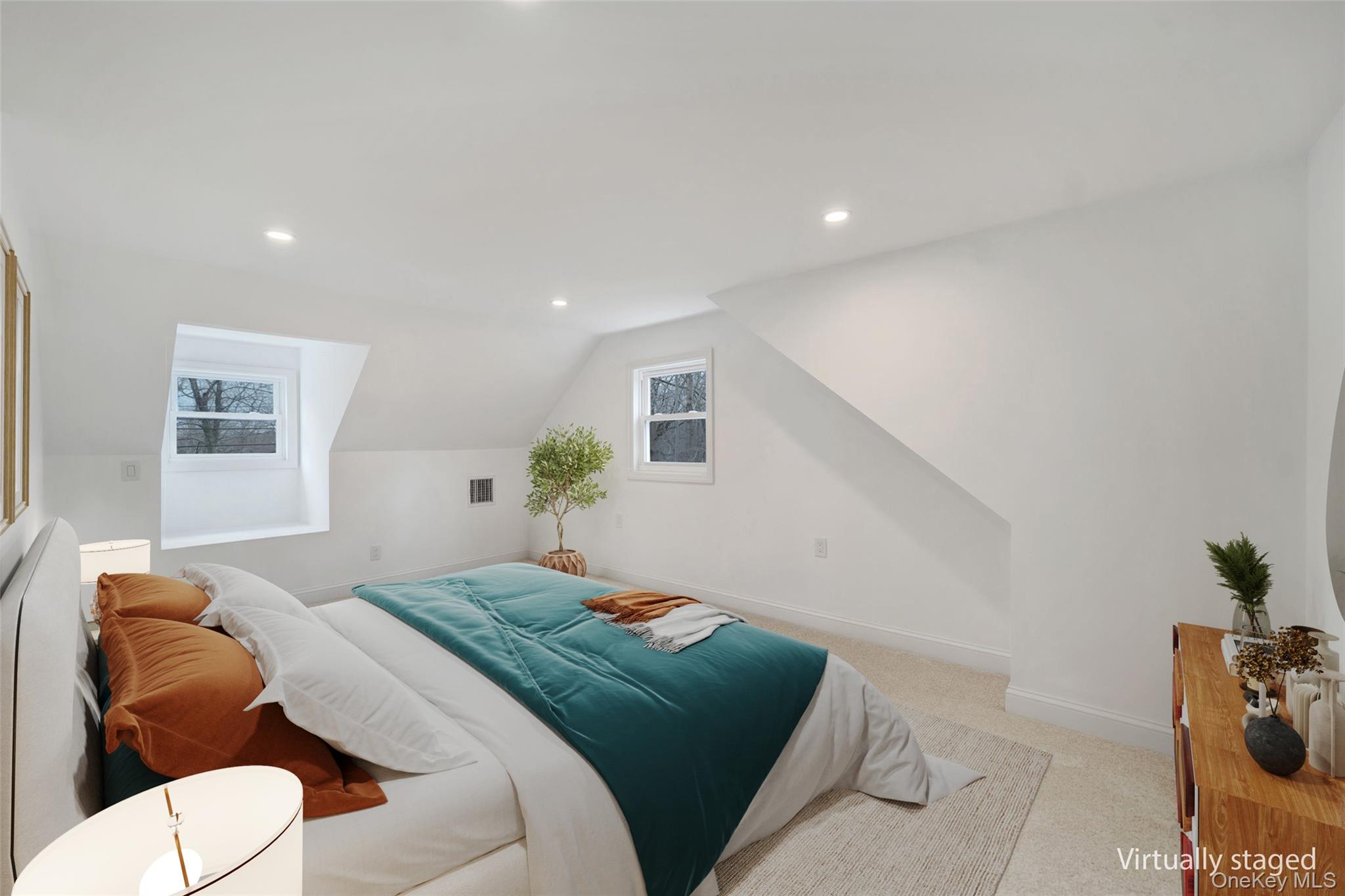 #17 photo, 32 Valentine Road, מחוז סאפוק Shoreham , NY 11786