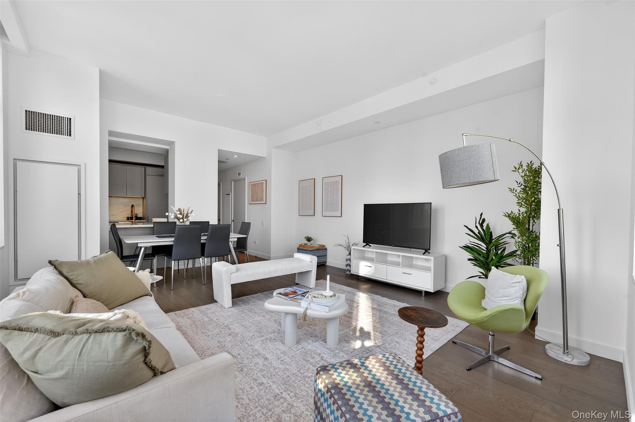 #5 photo, 305 E 51st Street, मैनहटन New York (Manhattan) , NY 10022