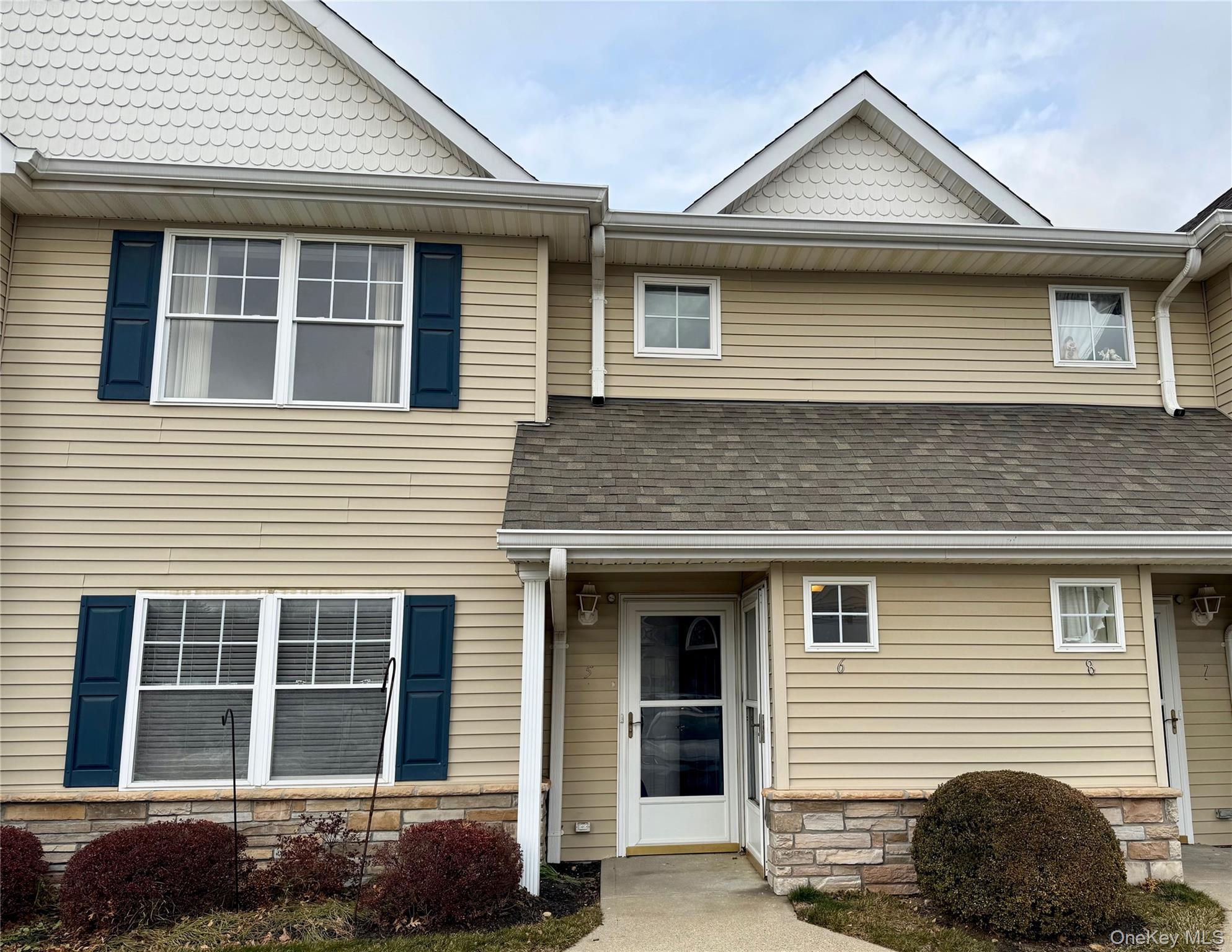 #1 photo, 6 Morley Circle, Melville , NY 11747