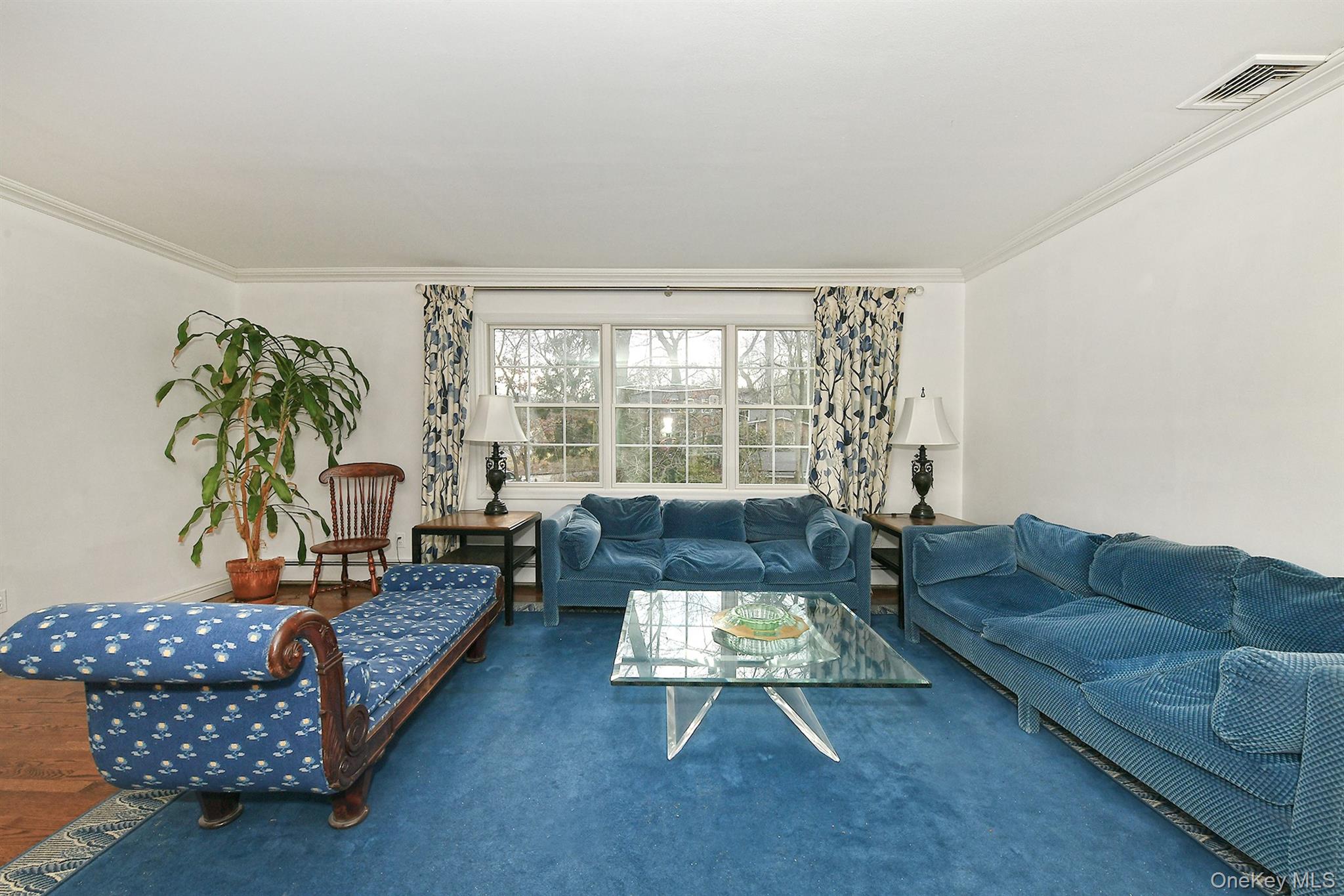 #7 photo, 63 Gabriele Drive, East Norwich , NY 11732