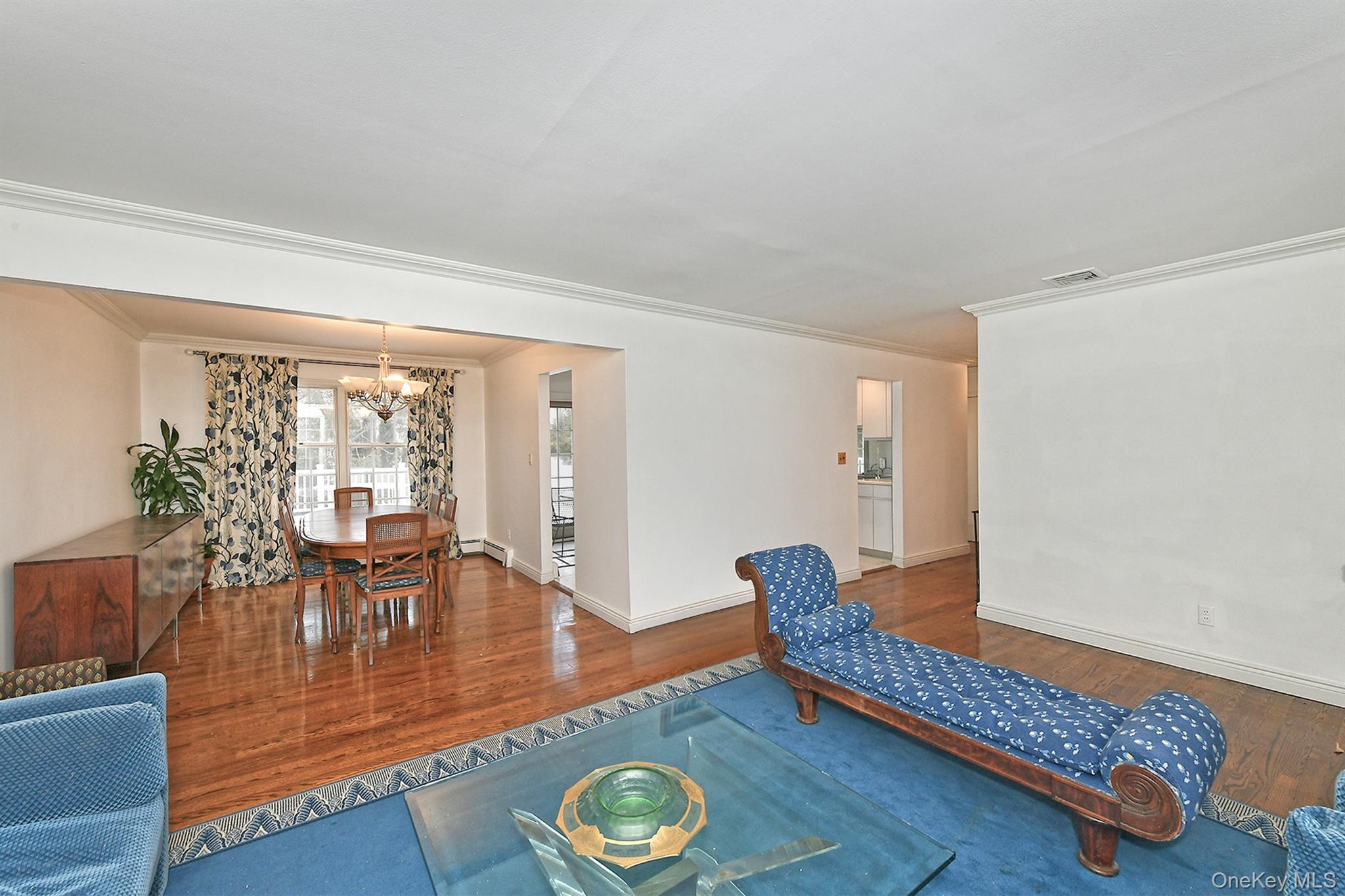 #8 photo, 63 Gabriele Drive, East Norwich , NY 11732