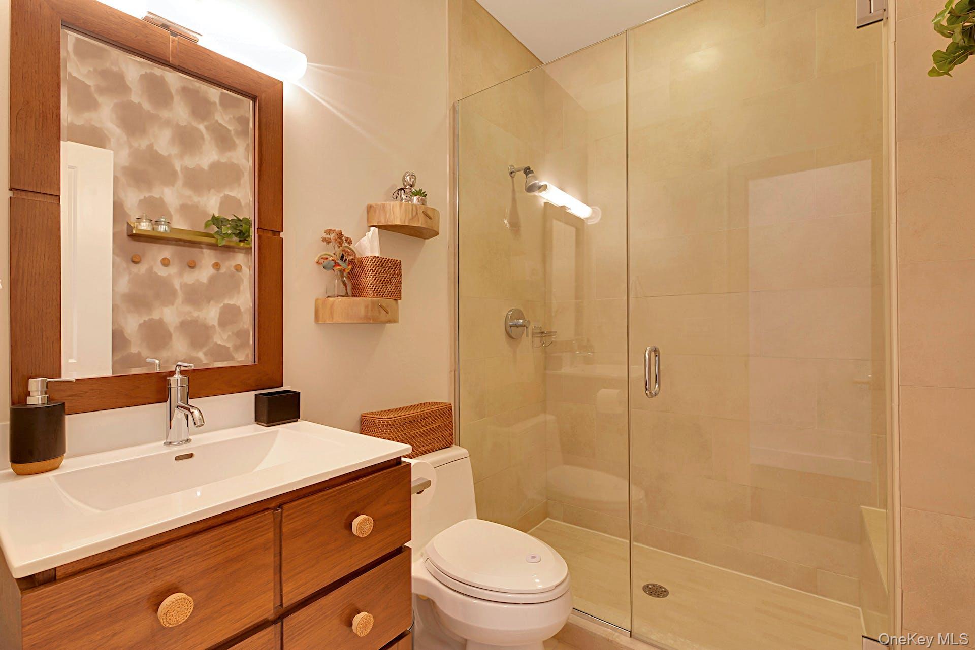 #13 photo, 450 Sterling Woods Lane, Саффолк ‖ Southold , NY 11971