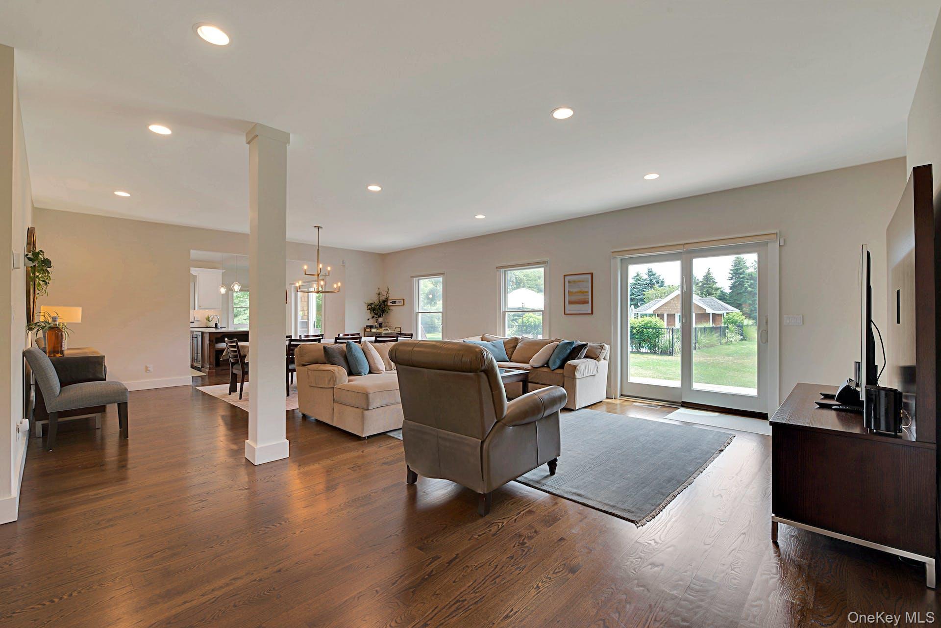 #4 photo, 450 Sterling Woods Lane, Саффолк ‖ Southold , NY 11971