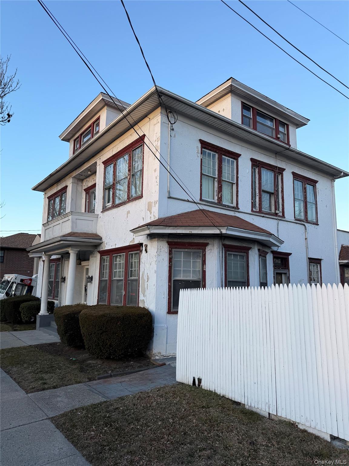 #2 photo, 10661 Ditmars Boulevard, East Elmhurst , NY 11369