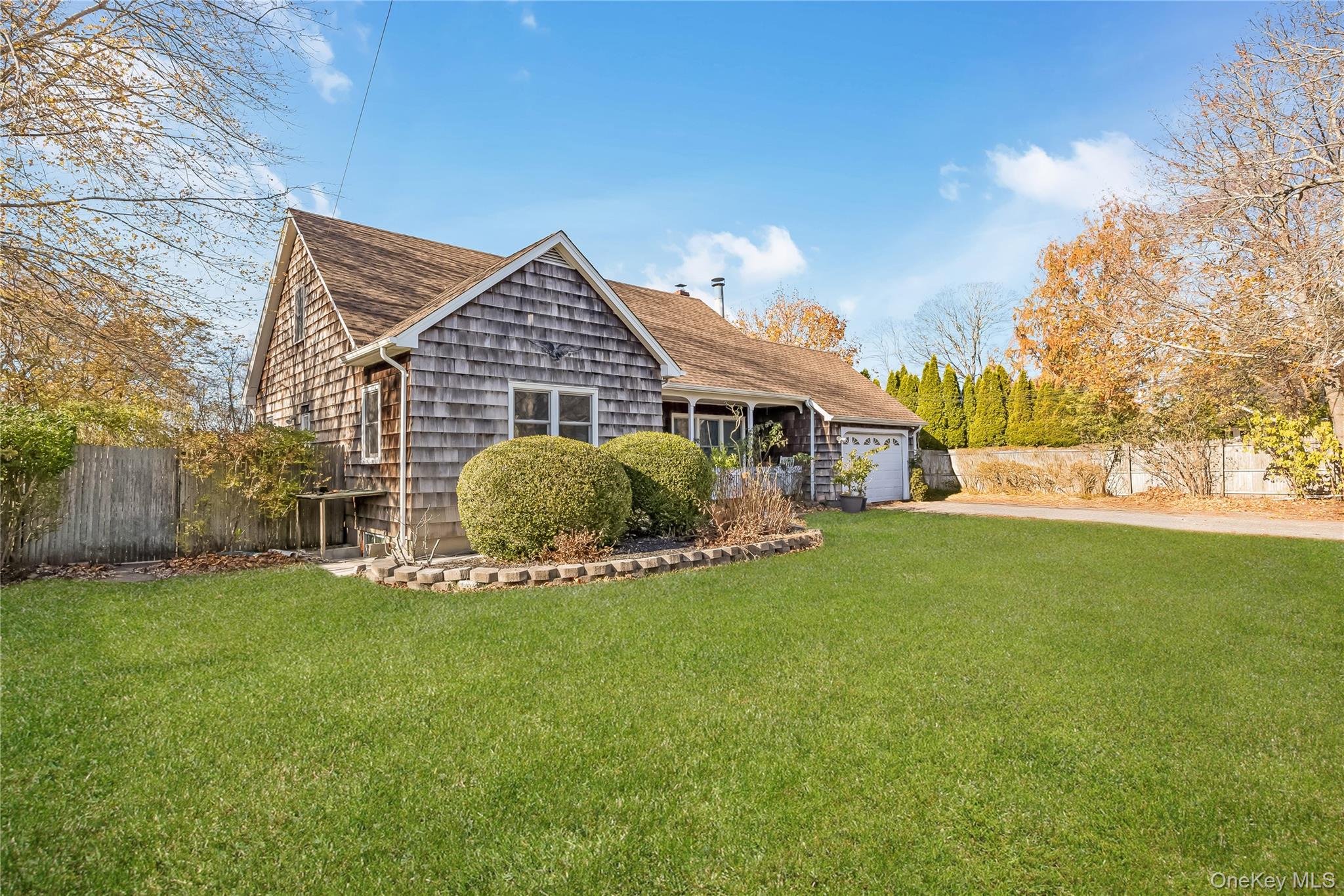 #2 photo, 18 Atlantic Avenue, East Moriches , NY 11940