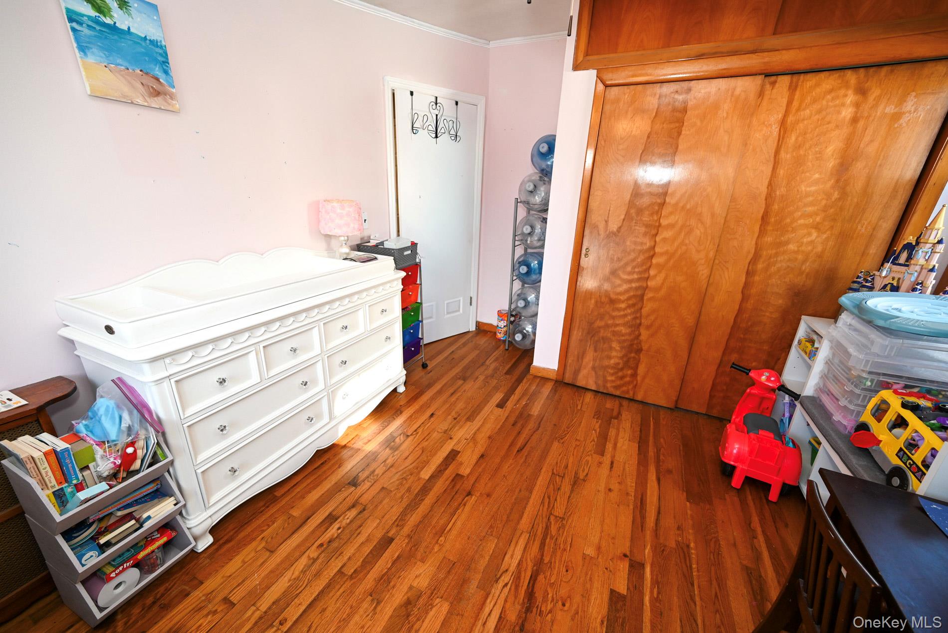 #14 photo, 81 Irving Avenue, מחוז נסאו Floral Park , NY 11001