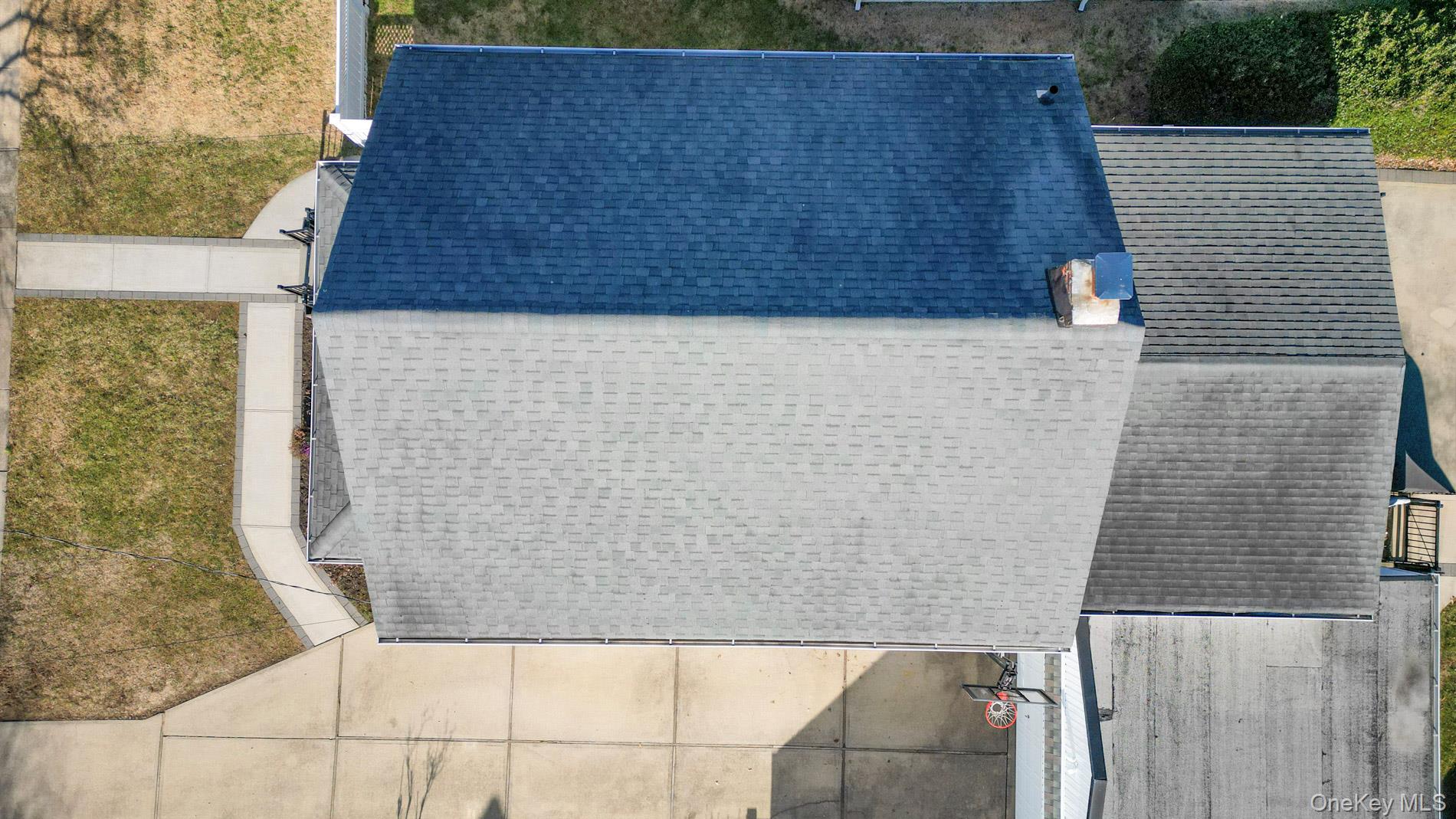 #2 photo, 81 Irving Avenue, מחוז נסאו Floral Park , NY 11001