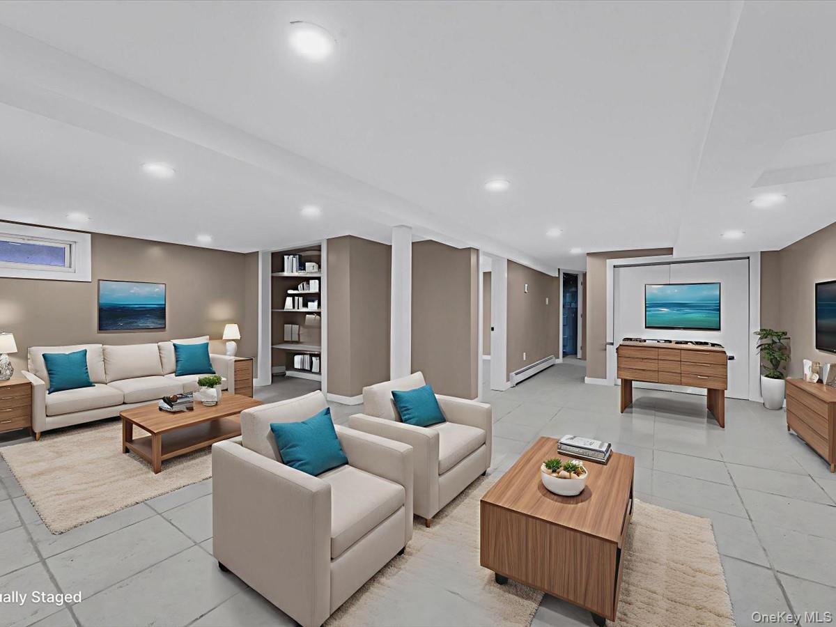 #20 photo, 1367 Pine Acres Boulevard, Bay Shore , NY 11706