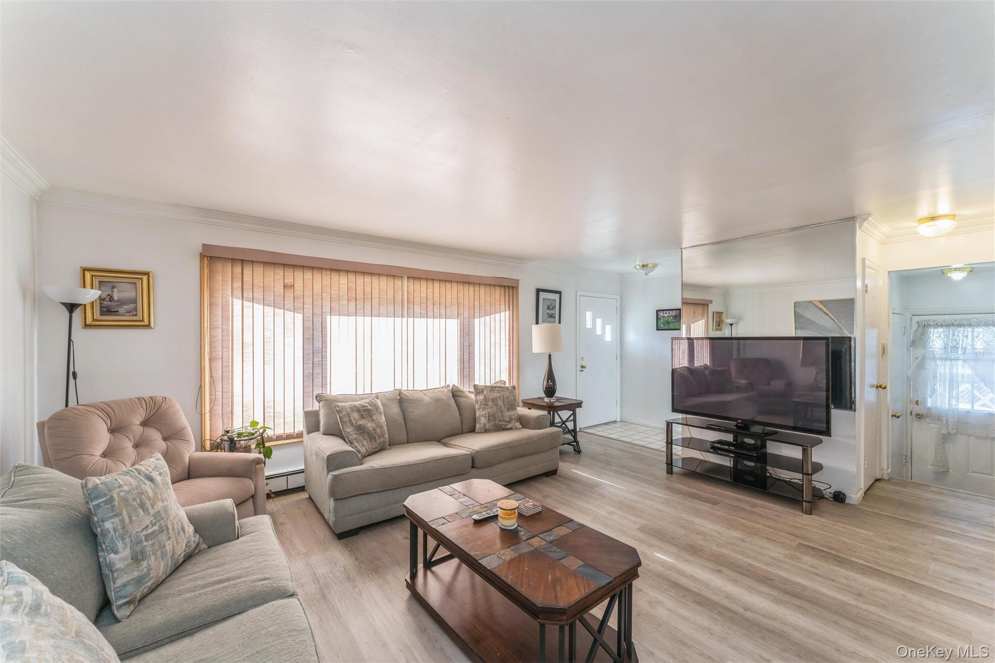 #3 photo, 83 W Valley Stream Boulevard, Valley Stream , NY 11580