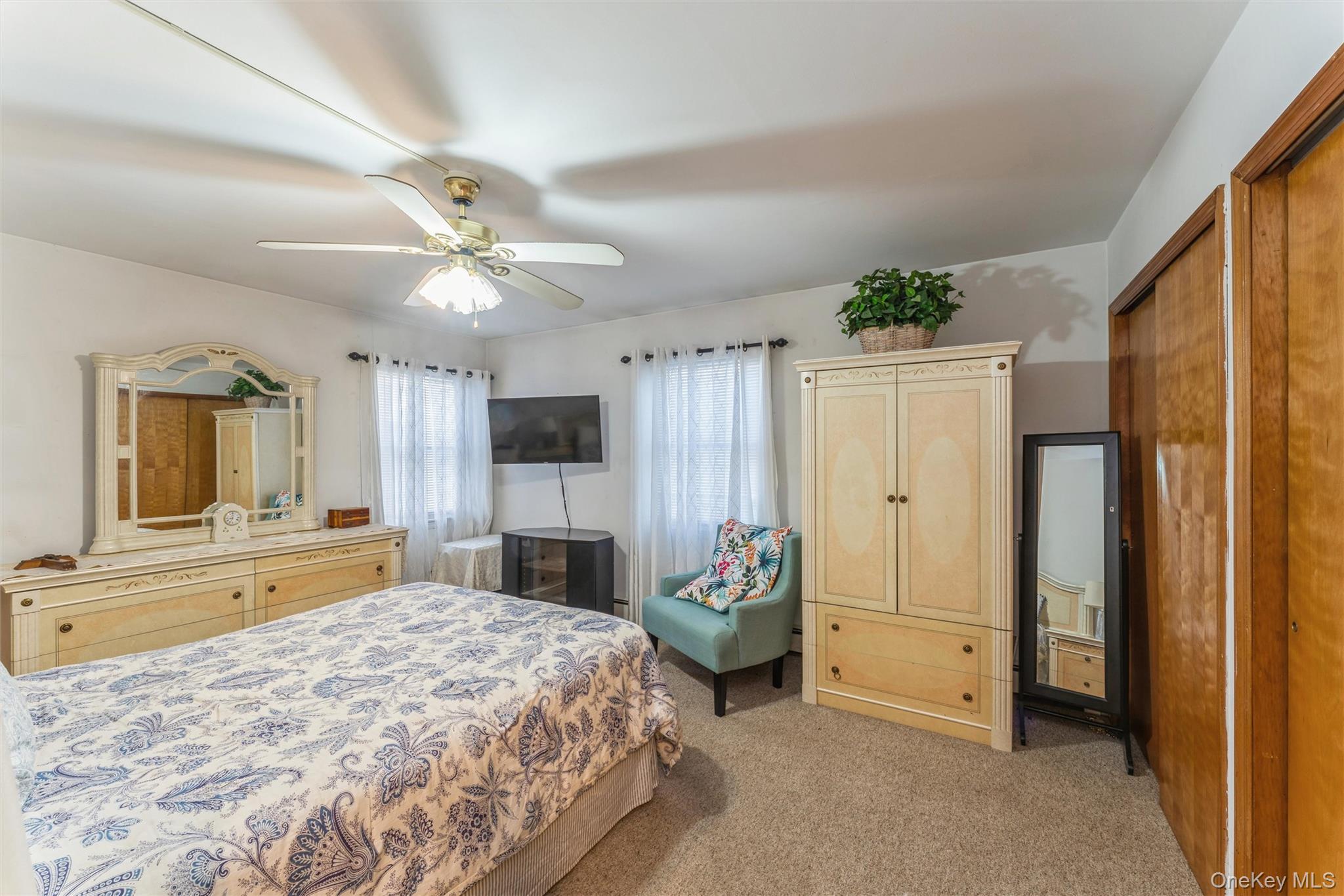 #8 photo, 83 W Valley Stream Boulevard, Valley Stream , NY 11580