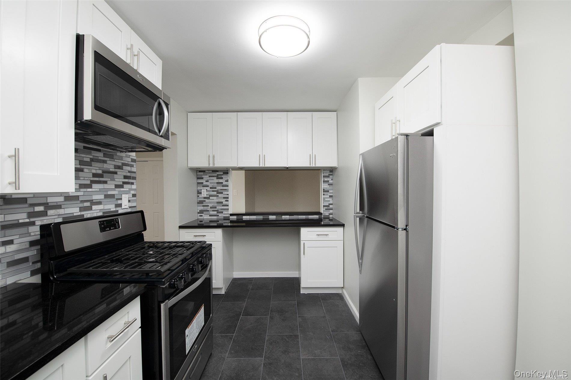 #2 photo, 94-30 60 Avenue, Elmhurst , NY 11375