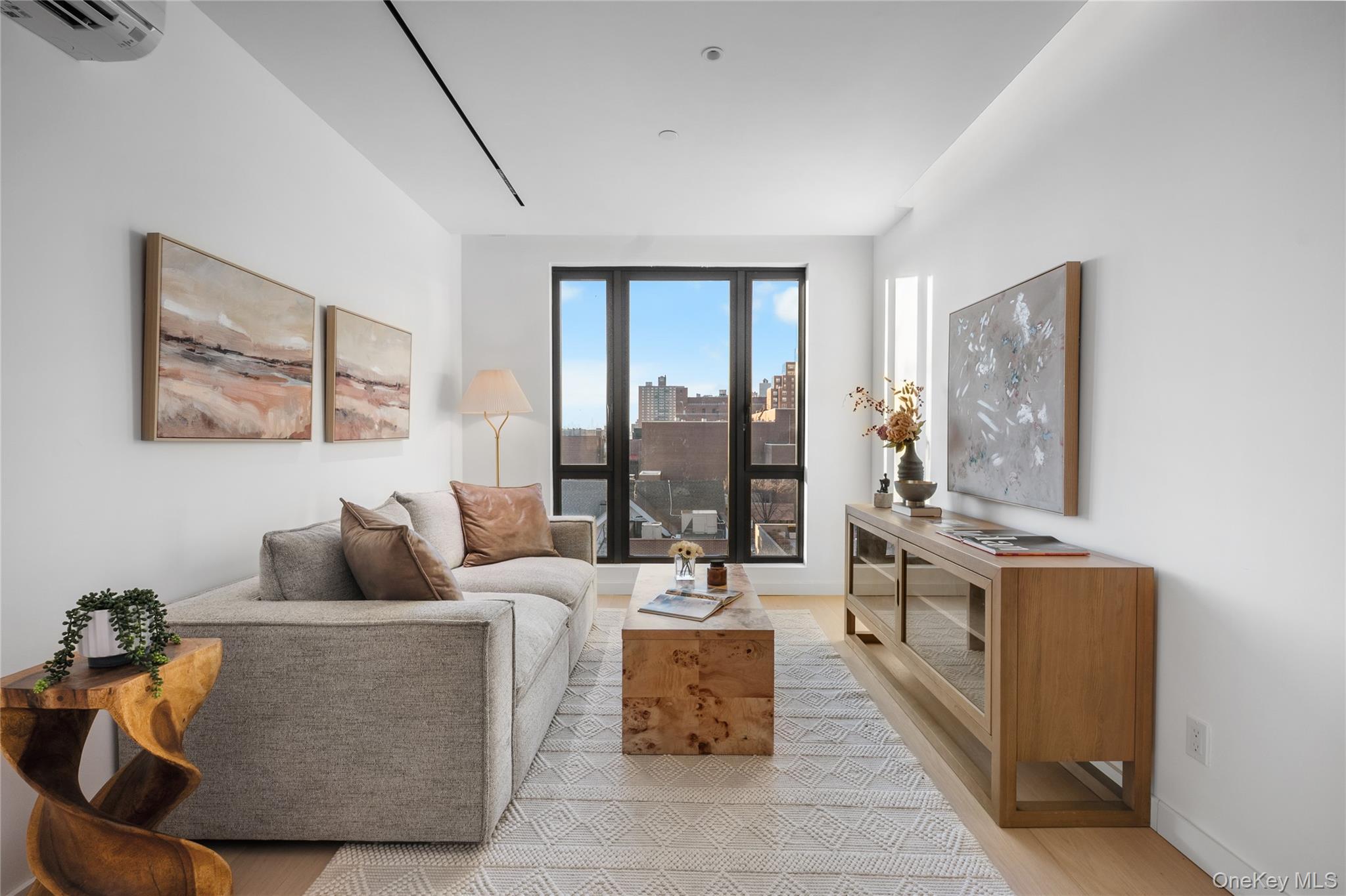 #12 photo, 108-15 72nd Avenue, 뉴욕퀸즈 Forest Hills , NY 11375