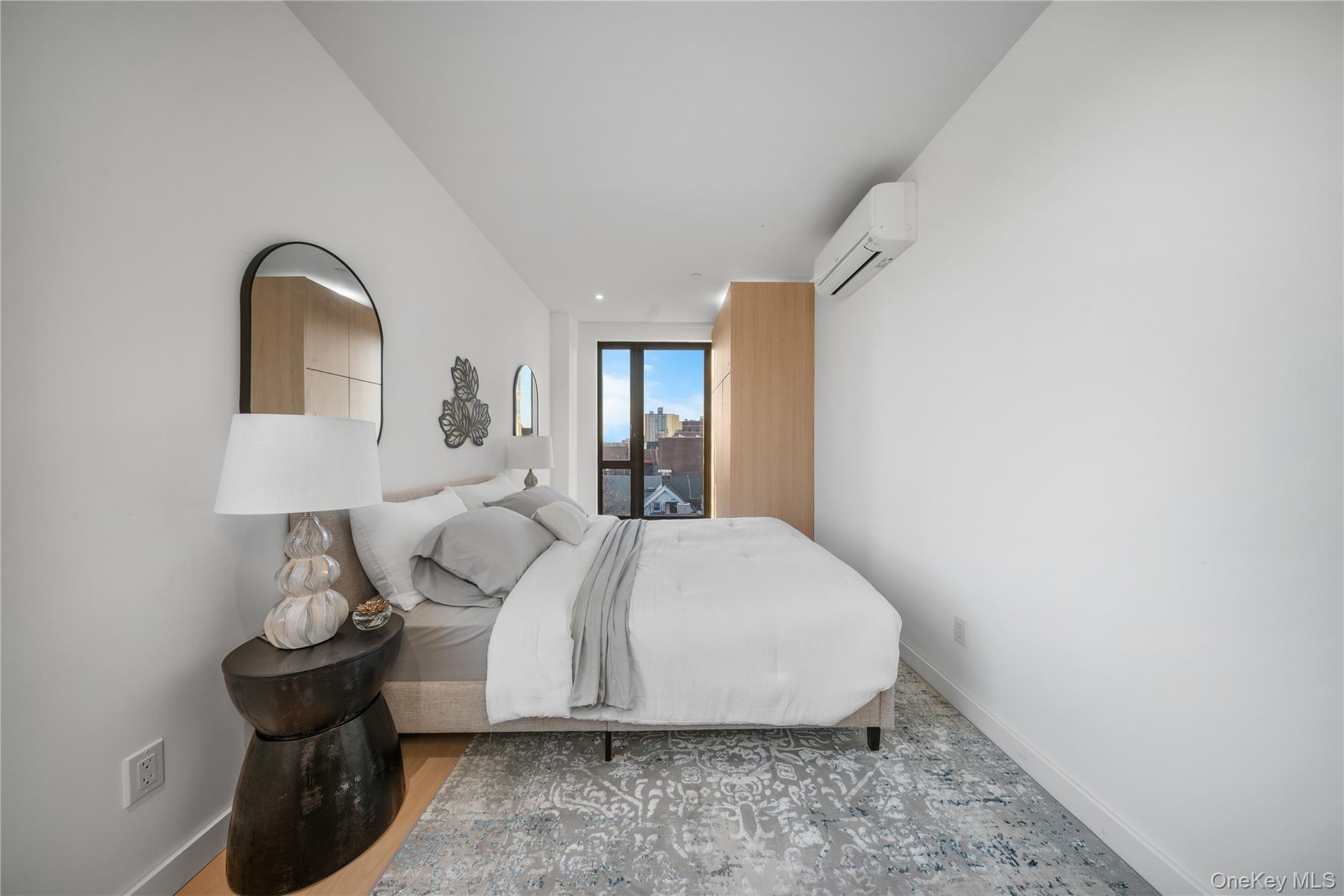 #14 photo, 108-15 72nd Avenue, 뉴욕퀸즈 Forest Hills , NY 11375