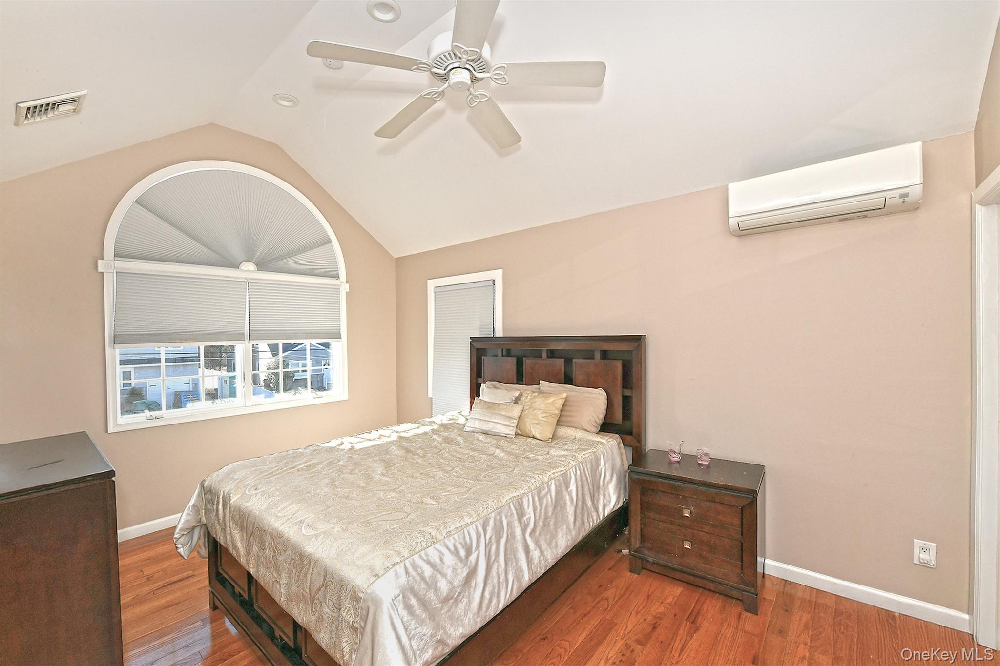 #16 photo, 120 Brenner Avenue, Bethpage , NY 11714