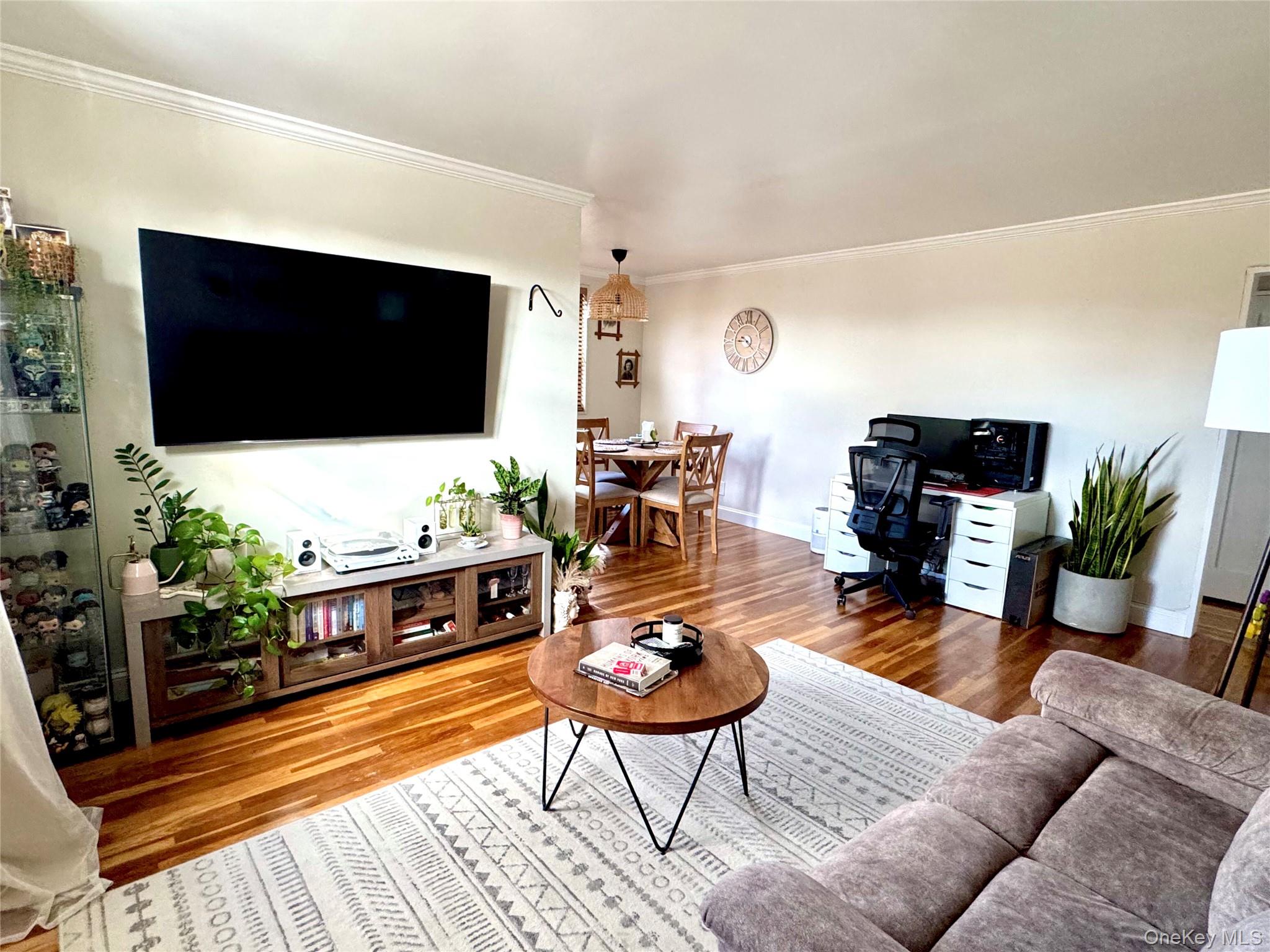 #1 photo, 16-19 Utopia Parkway, Whitestone , NY 11357