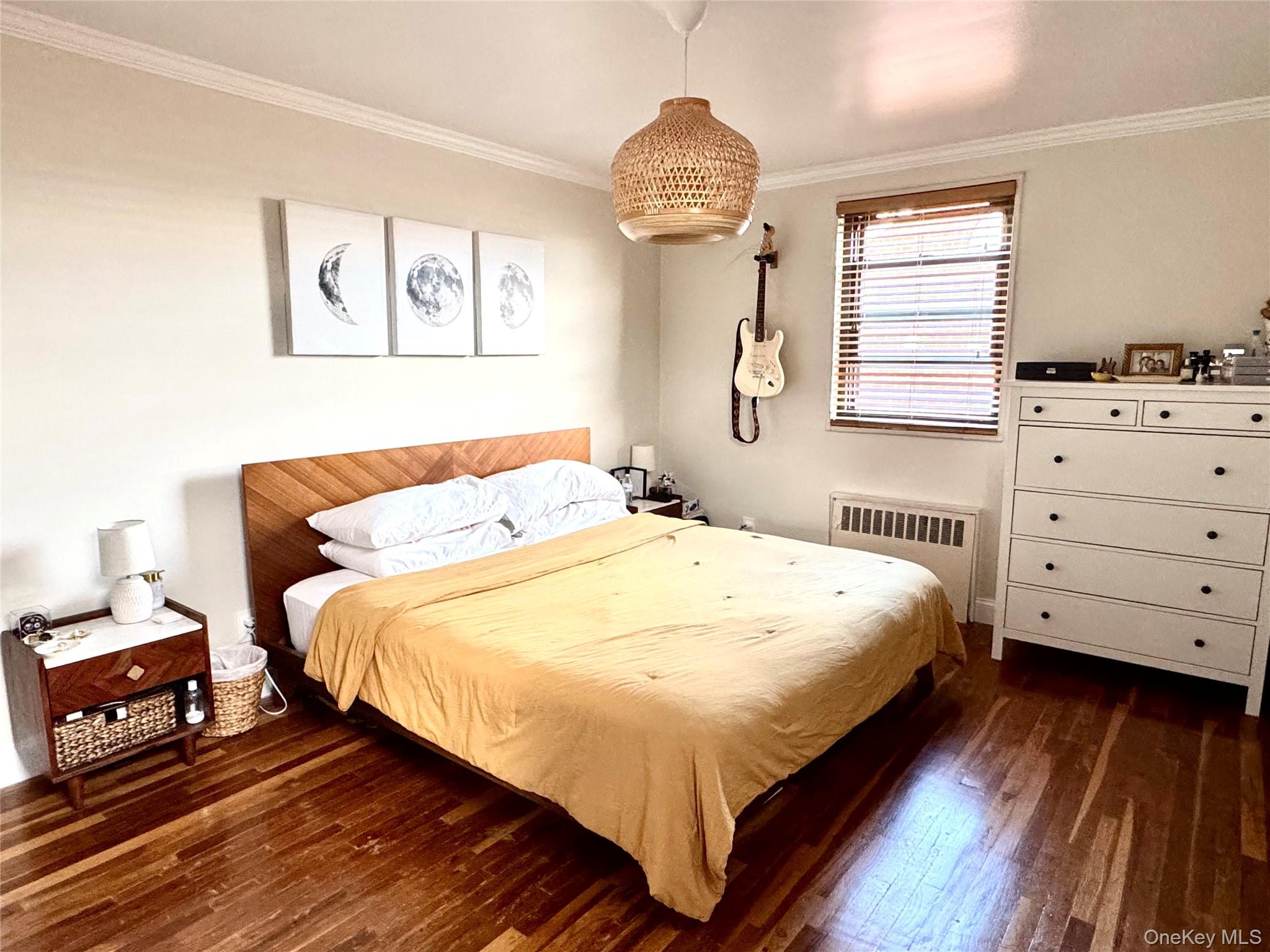 #6 photo, 16-19 Utopia Parkway, Whitestone , NY 11357