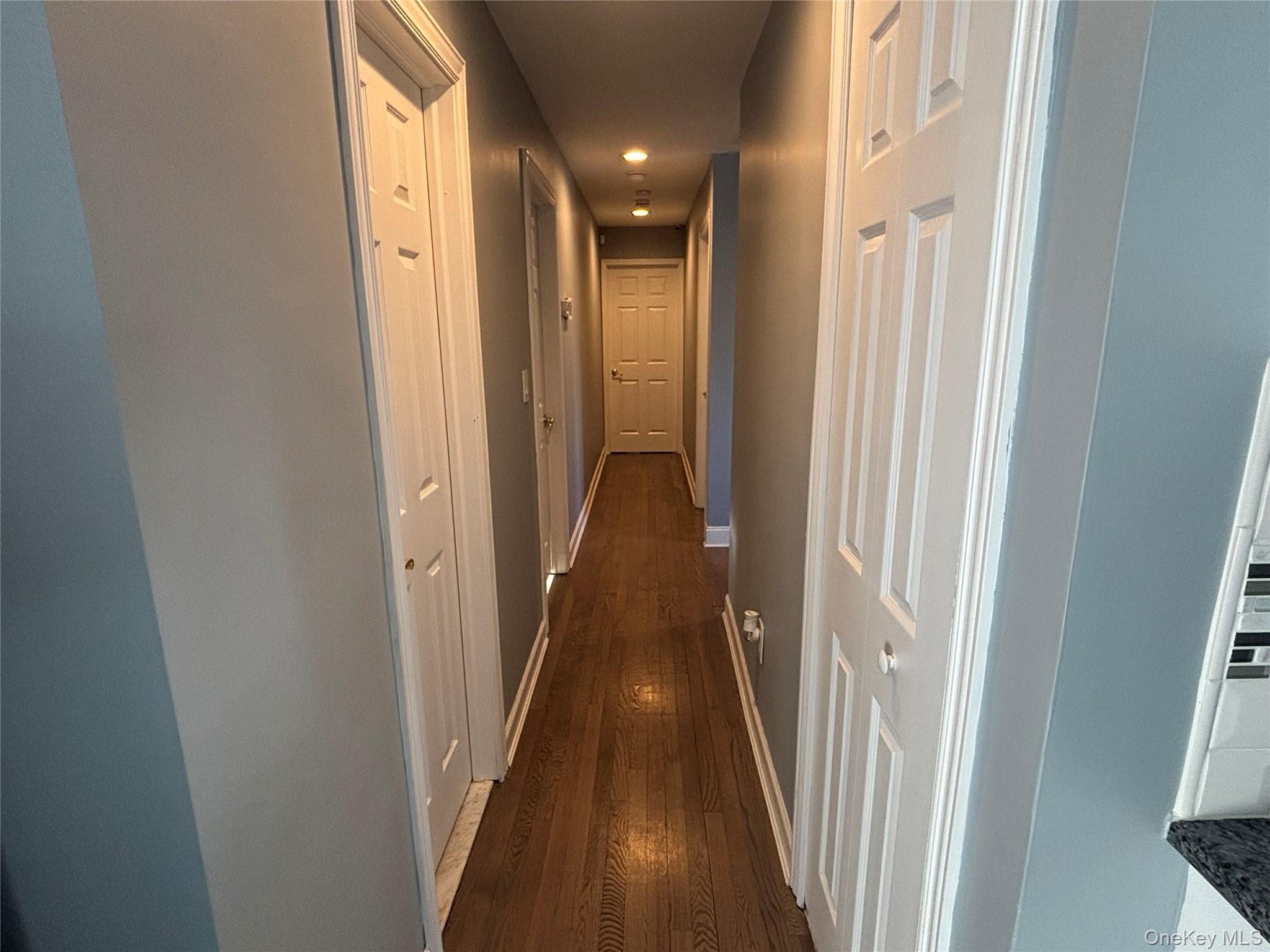 #11 photo, 142 5th Street, מחוז סאפוק Saint James , NY 11780