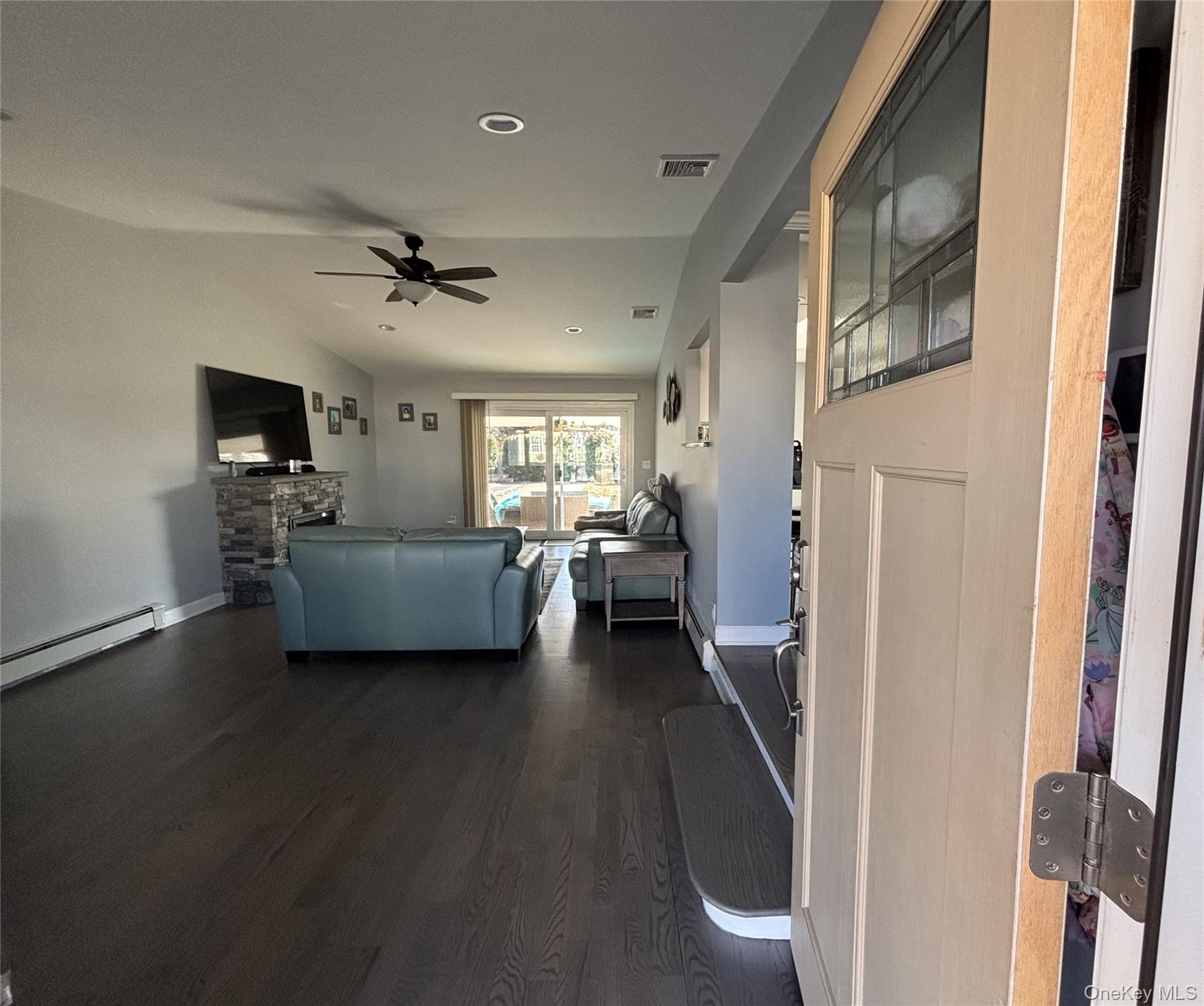 #4 photo, 142 5th Street, מחוז סאפוק Saint James , NY 11780