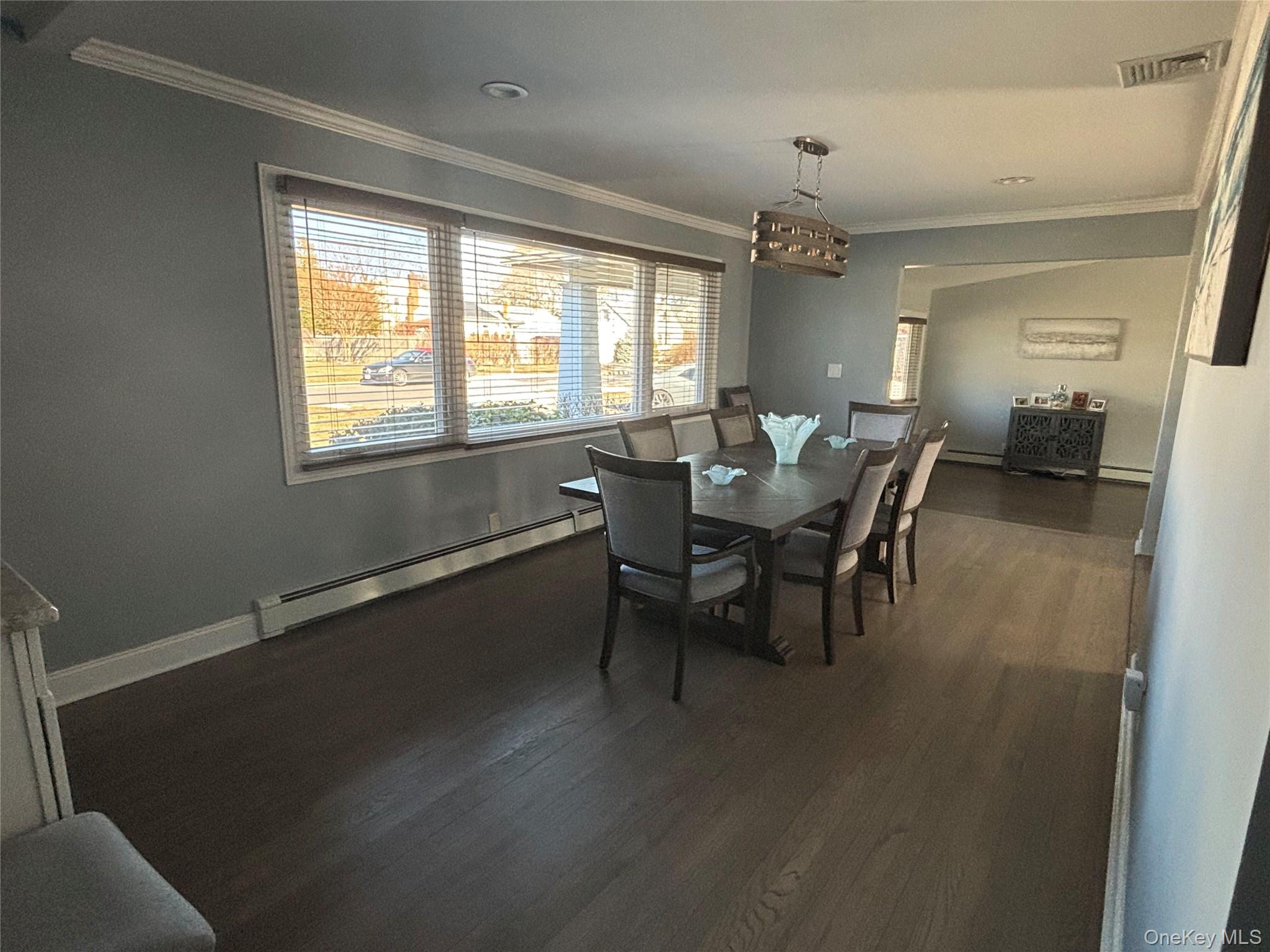 #9 photo, 142 5th Street, מחוז סאפוק Saint James , NY 11780