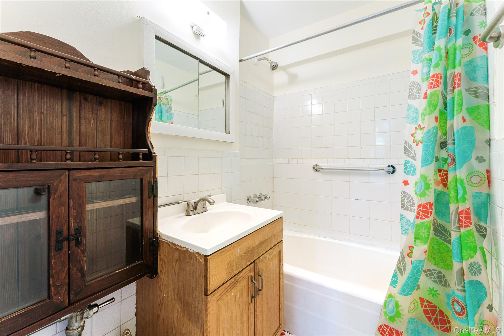 #12 photo, 87-70 173rd Street, Jamaica , NY 11432