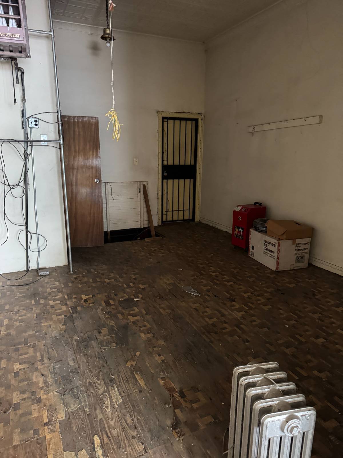 #2 photo, 145-10 14TH AVENUE, Whitestone , NY 11357