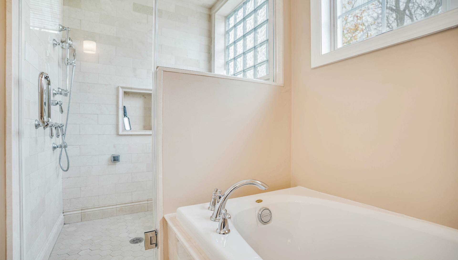 #19 photo, 20 PENNY LN, Hampton Bays , NY 11946