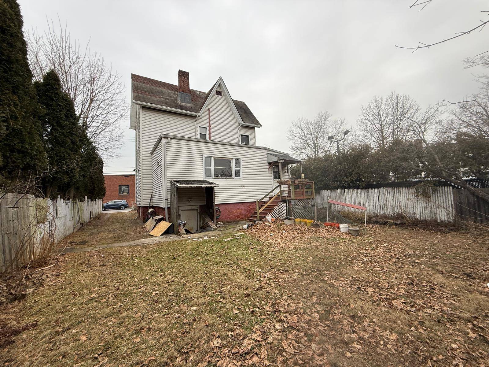 #2 photo, 139 Horton Ave, Port Chester , NY 10573