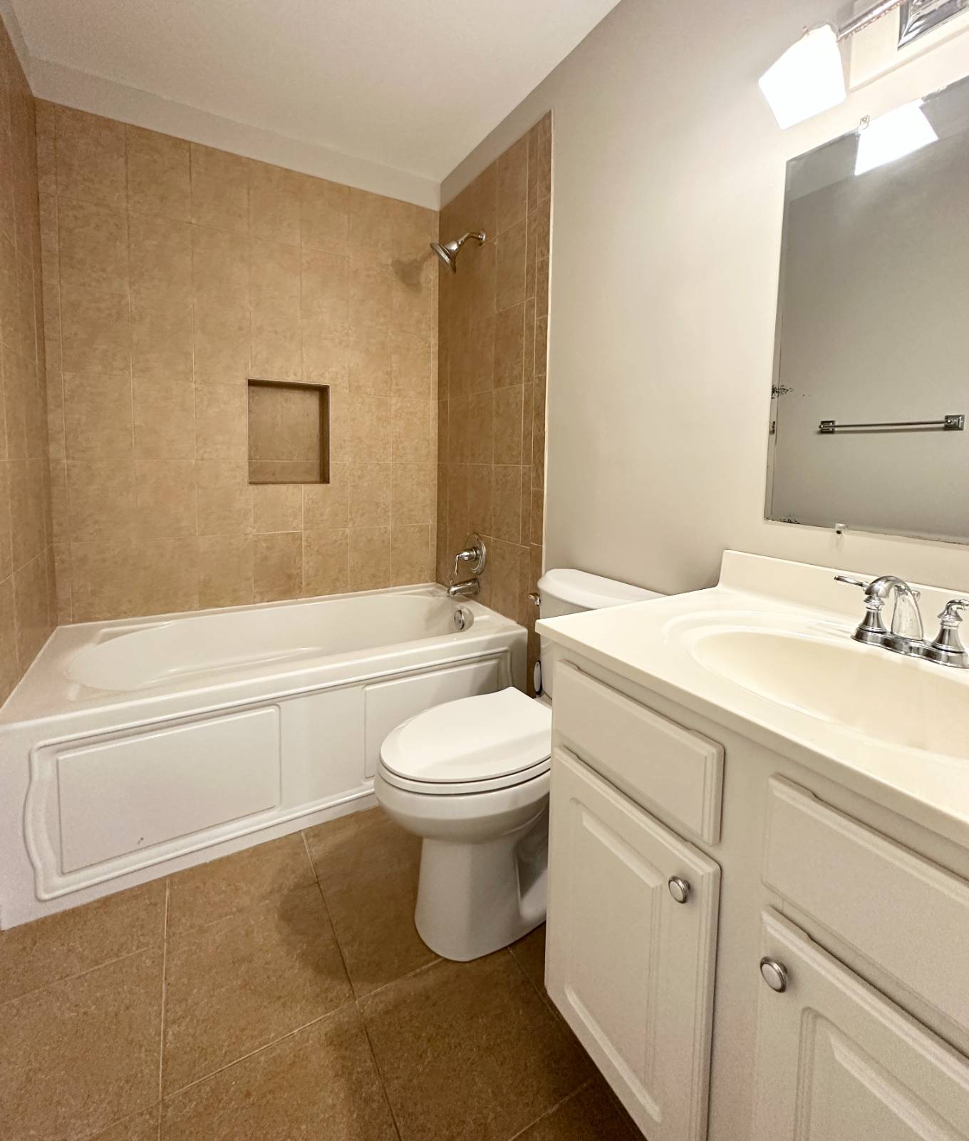 #22 photo, 76 Trottingham Ct., Saratoga Springs , NY 12866