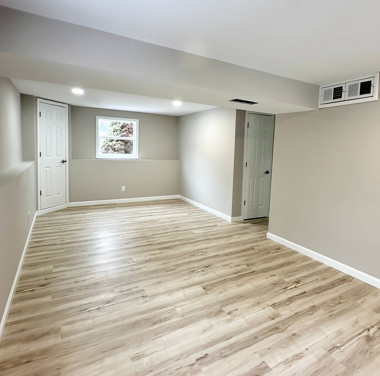 #27 photo, 76 Trottingham Ct., Saratoga Springs , NY 12866