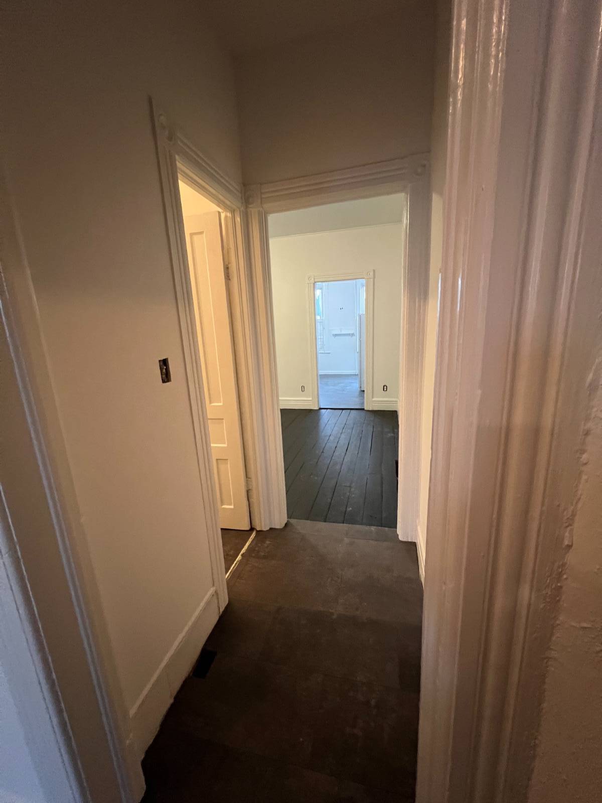 #7 photo, 124 Front Street, Schenectady , NY 12305