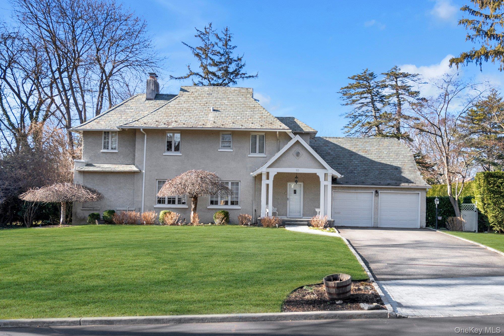 #1 photo, 10 Clover Drive, ناسو Great Neck , NY 11021